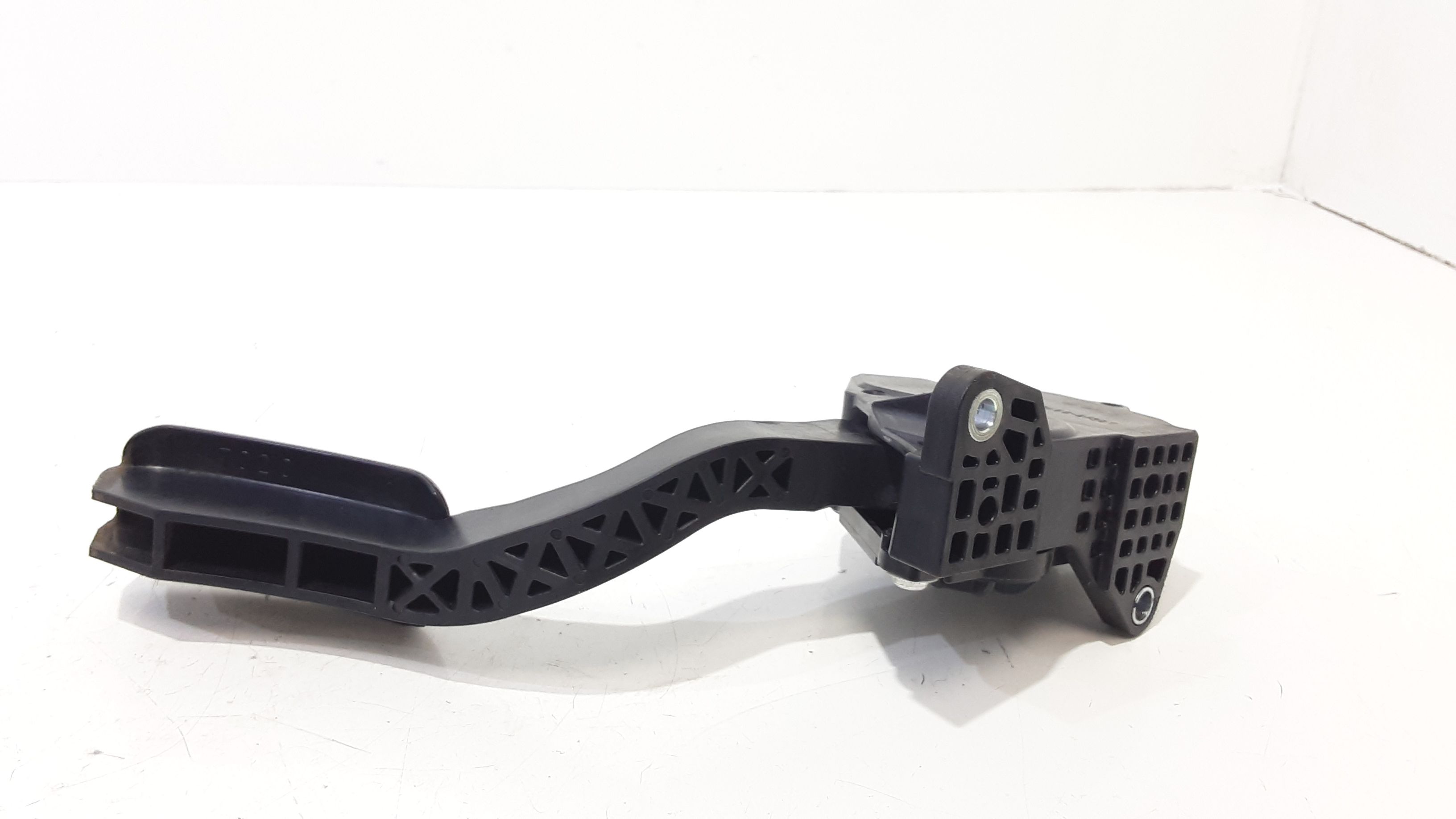 Pedale acceleratore TOYOTA Verso S  (P120) (10>16)