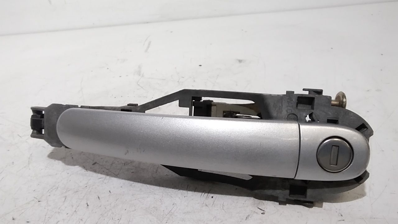 Maniglia esterna Anteriore Sinistra VOLKSWAGEN Polo 4 Serie