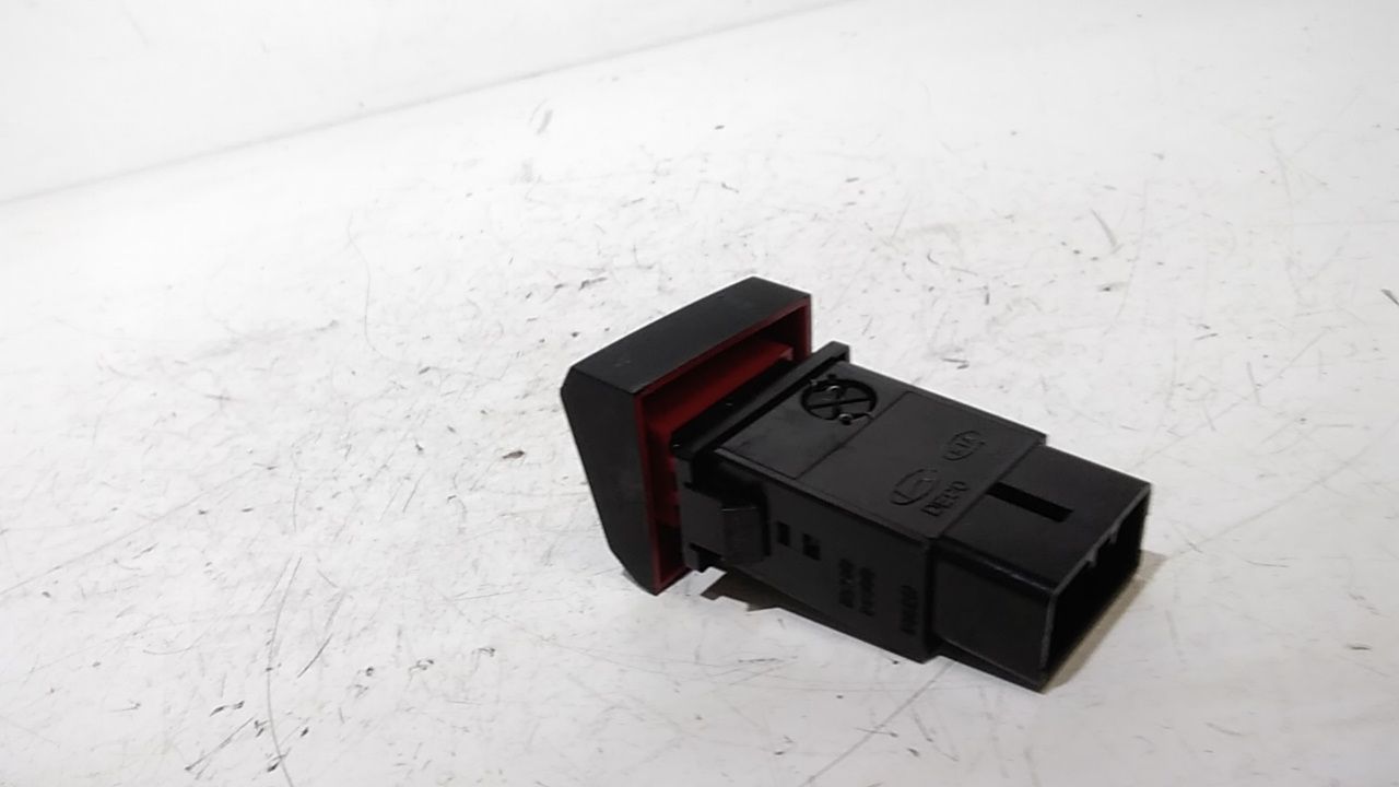 Pulsante luci di emergenza HYUNDAI Santa Fe 2 Serie