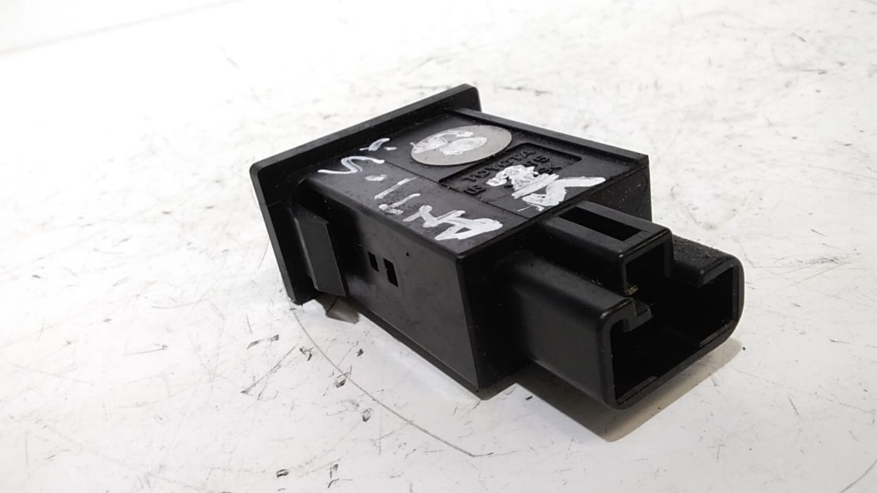 Pulsante TOYOTA Avensis Berlina 2 Serie