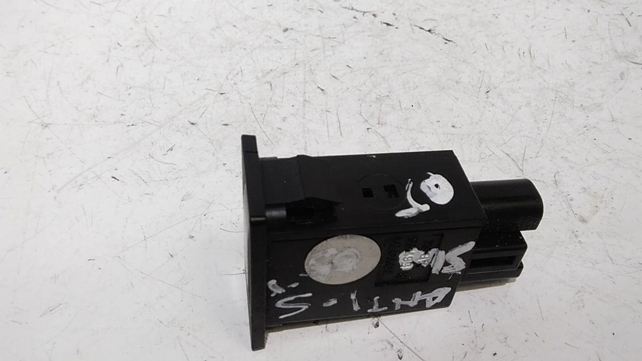 Pulsante TOYOTA Avensis Berlina 2 Serie