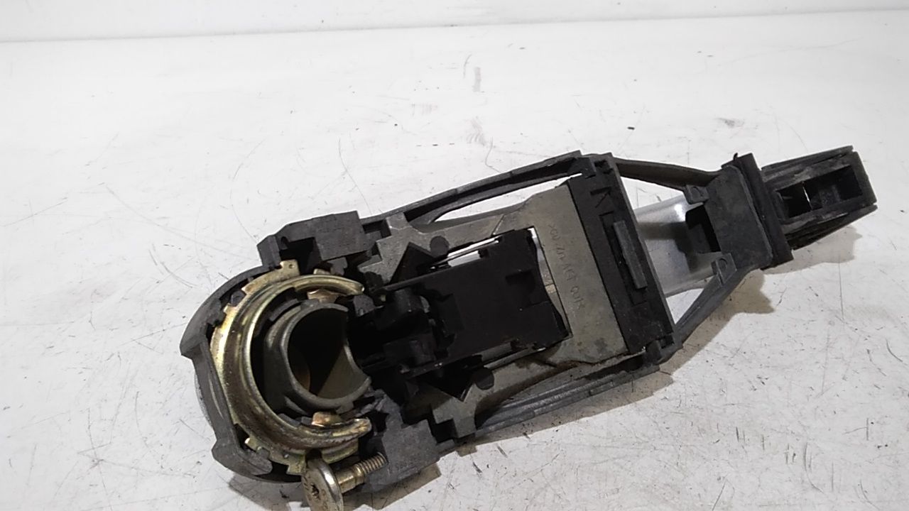 Maniglia esterna Posteriore Sinistra VOLKSWAGEN Polo 4 Serie