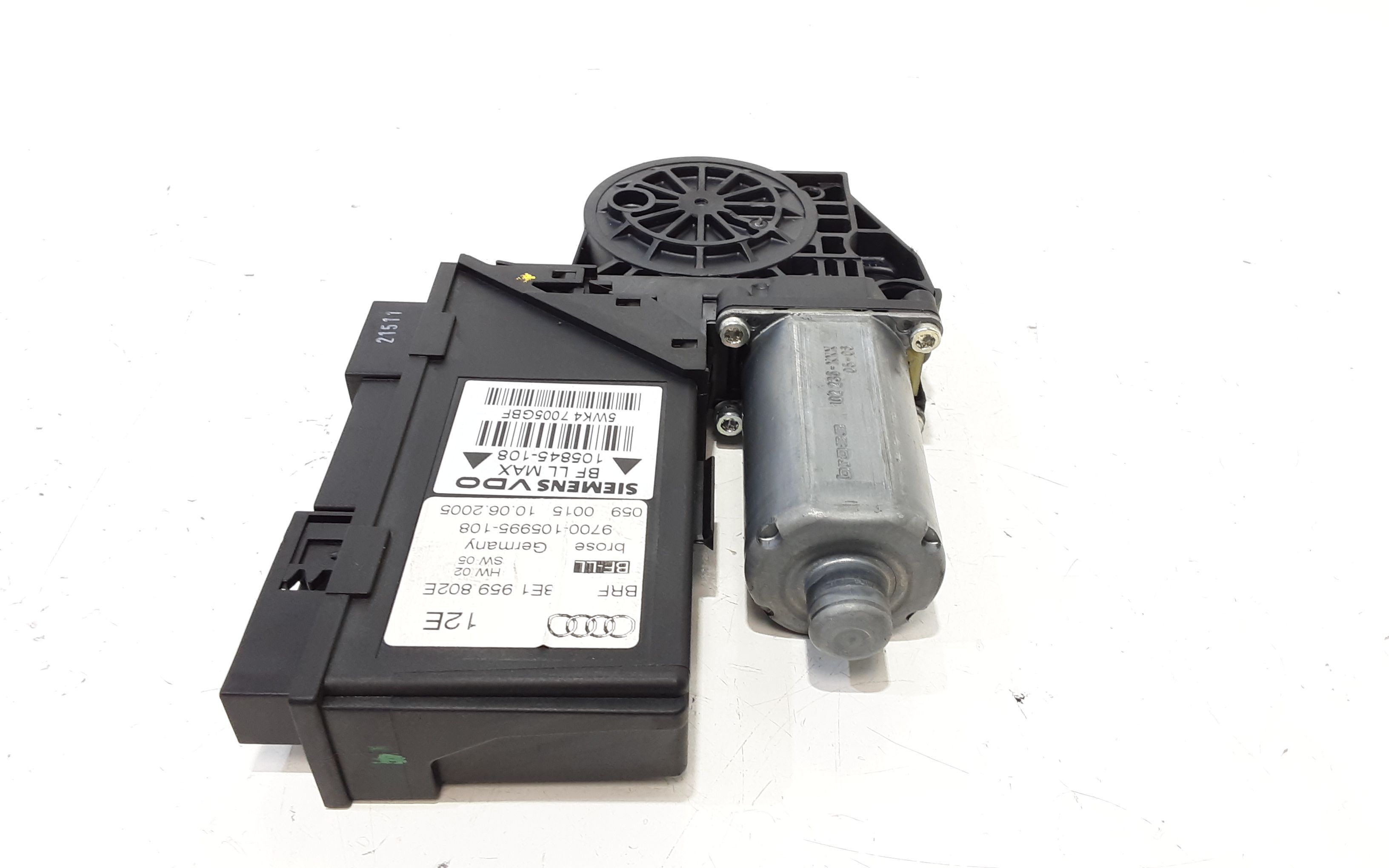 Motorino Alzavetro anteriore destra AUDI A4 Avant (8E)