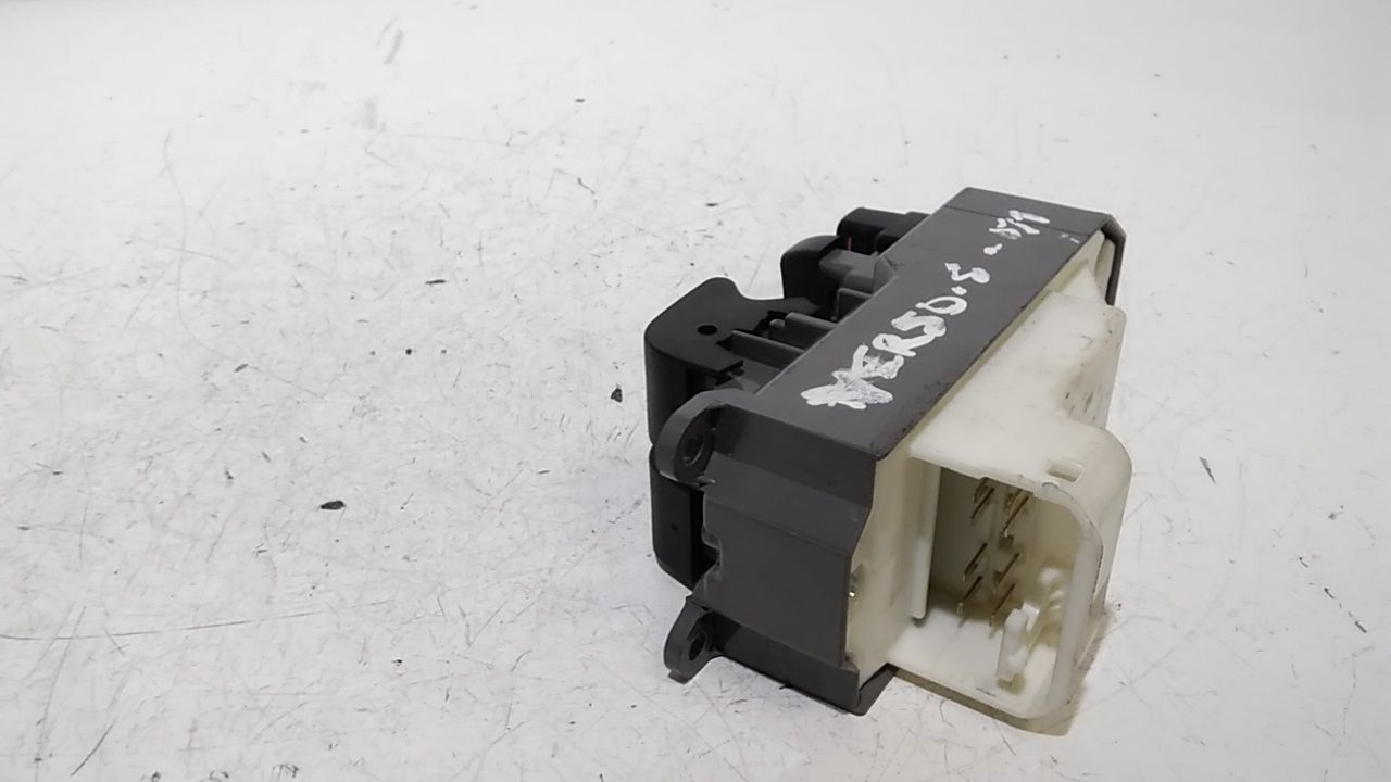 Pulsantiera anteriore sinistra Guida TOYOTA Verso S  (P120) (10>16)