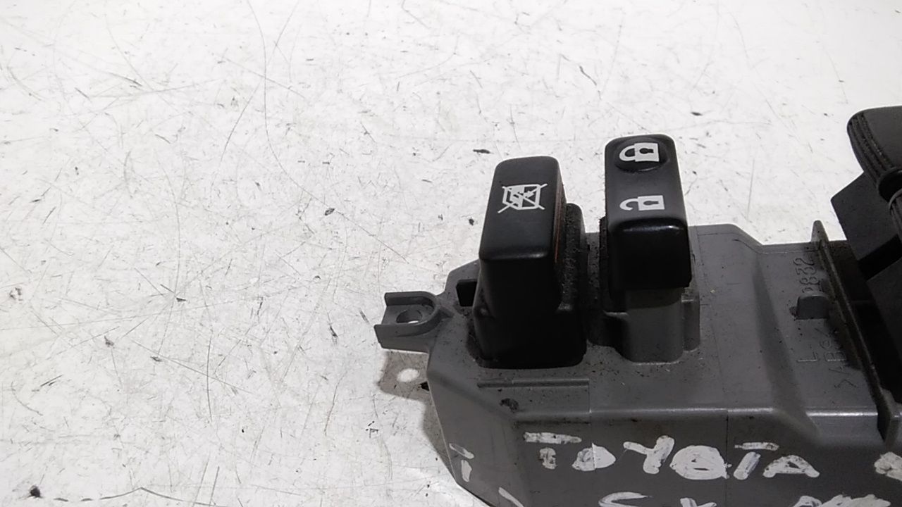 Pulsantiera anteriore sinistra Guida TOYOTA Verso S  (P120) (10>16)