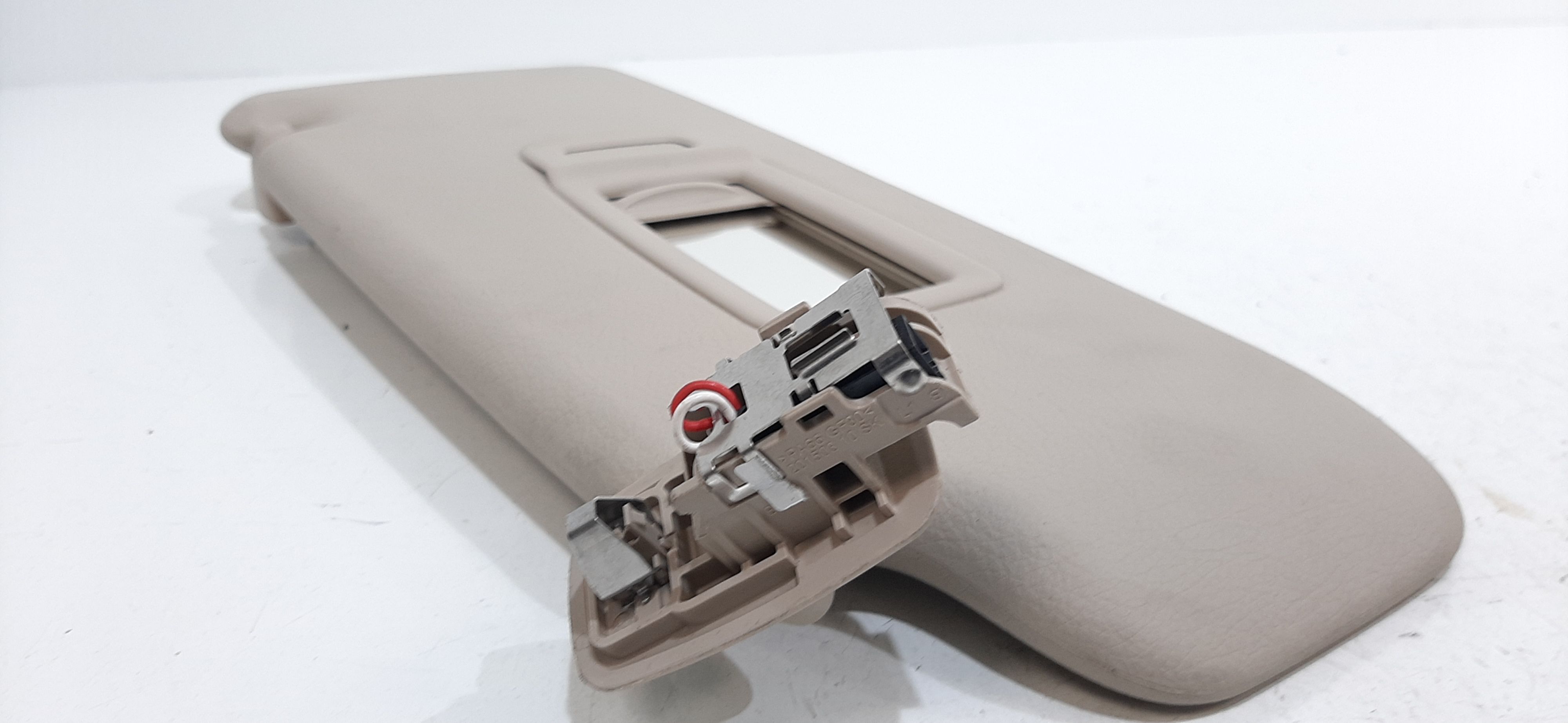 Parasole aletta anteriore Lato Guida BMW X1 Xdrive (G01) (18>)