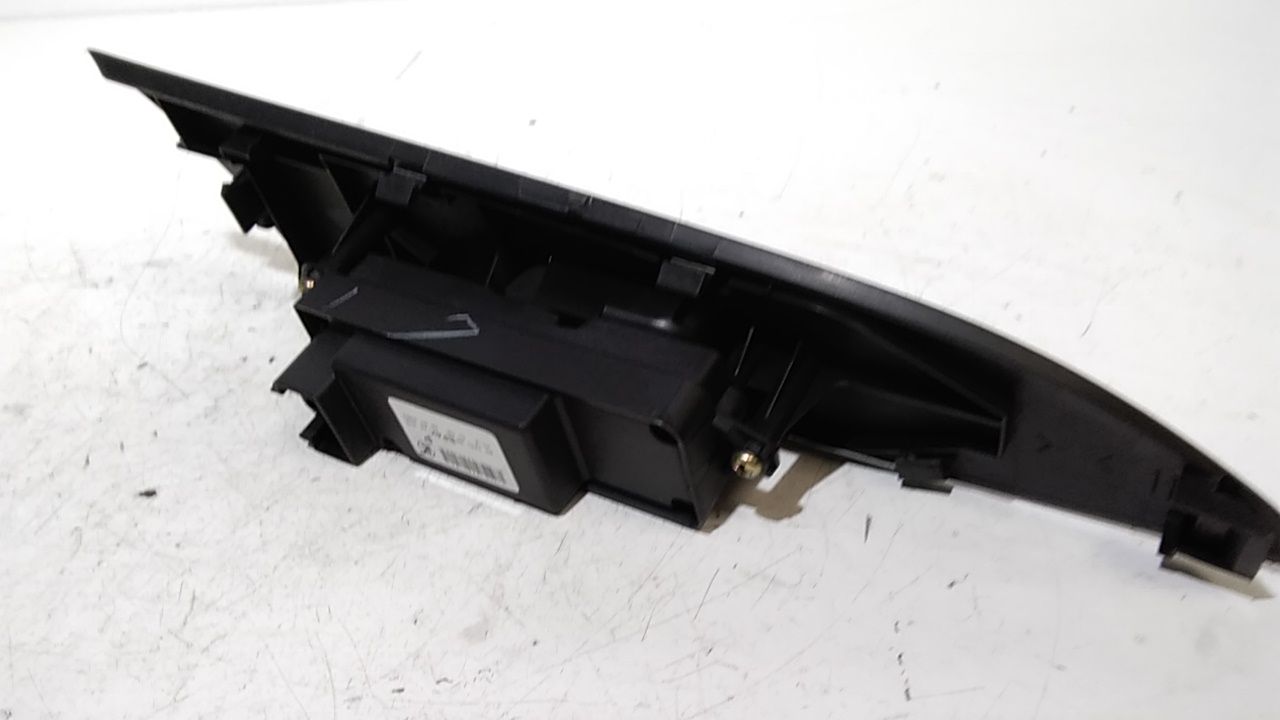 Pulsantiera Anteriore Destra Passeggero MAZDA 3 Berlina Serie (03>09)