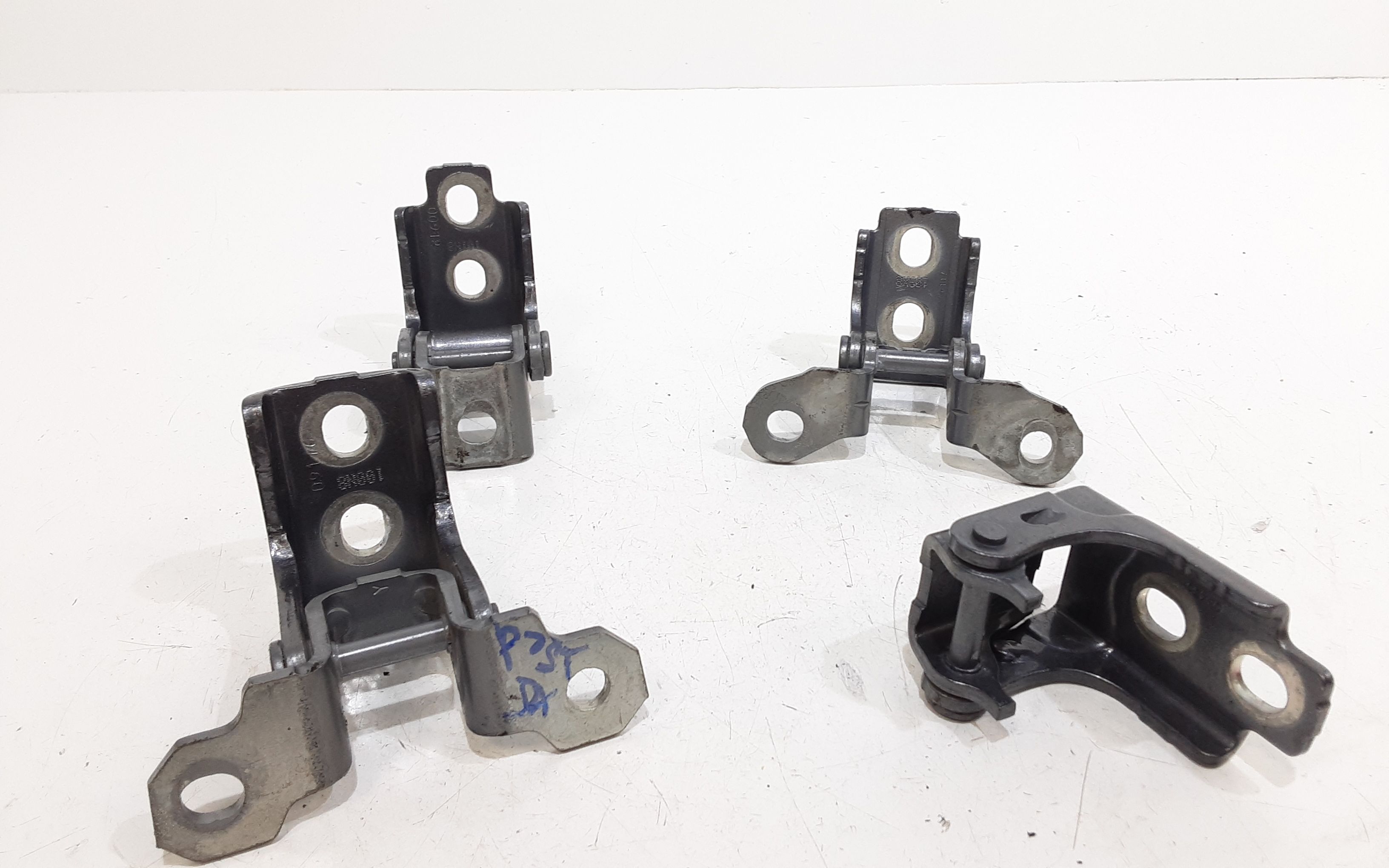 Cerniere Porte SMART Forfour 453