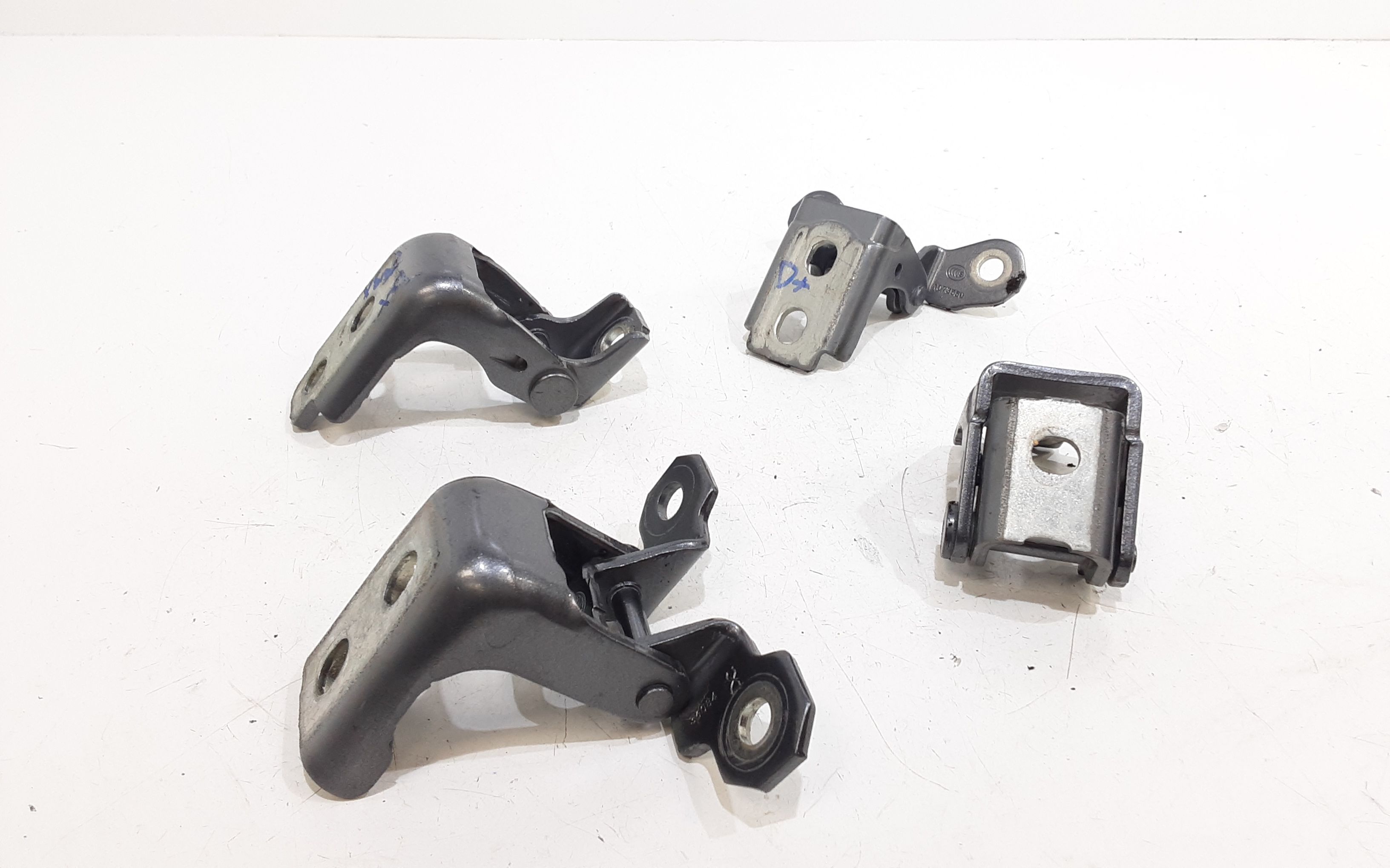 Cerniere Porte SMART Forfour 453