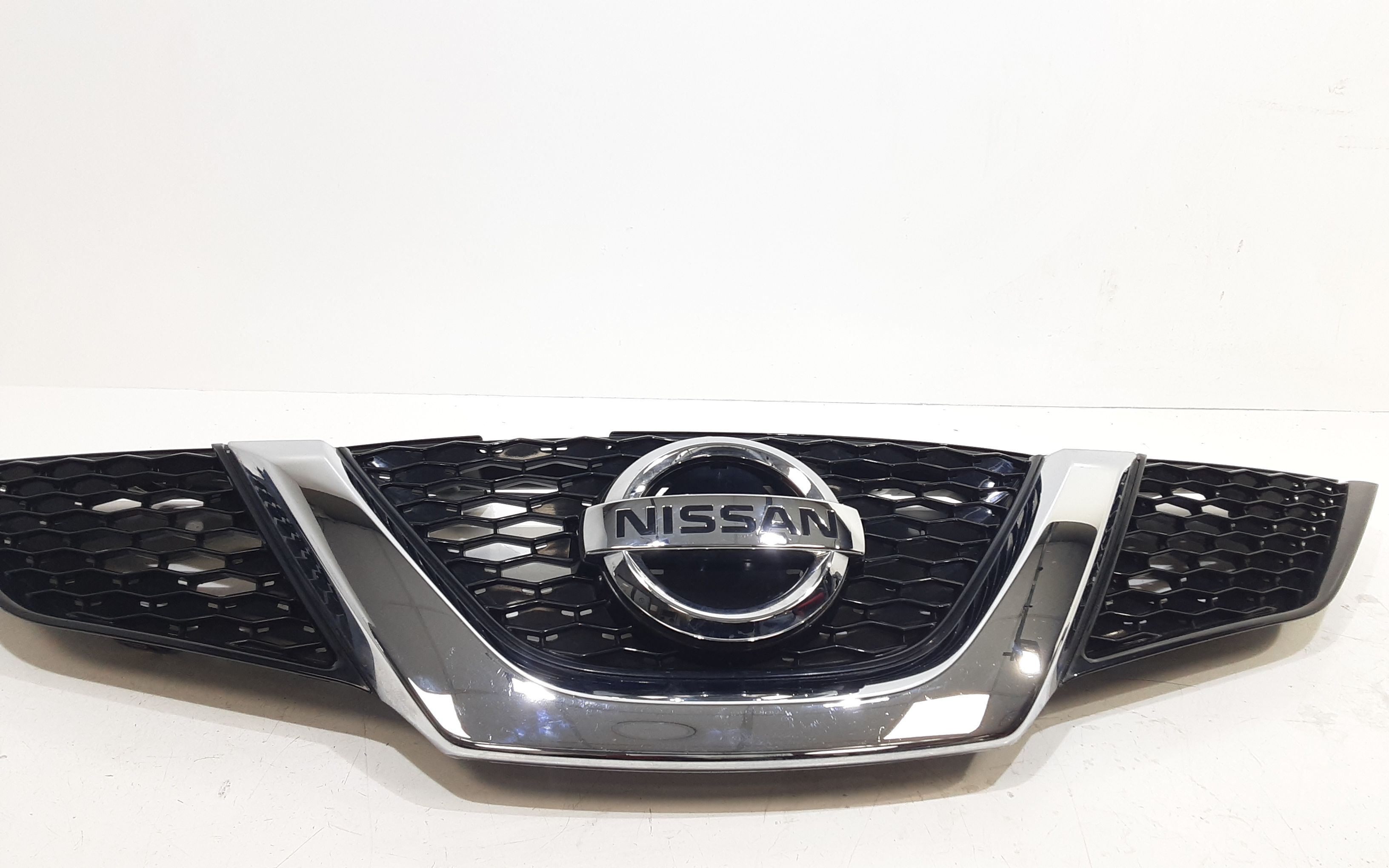 Griglia Anteriore NISSAN Qashqai Serie
