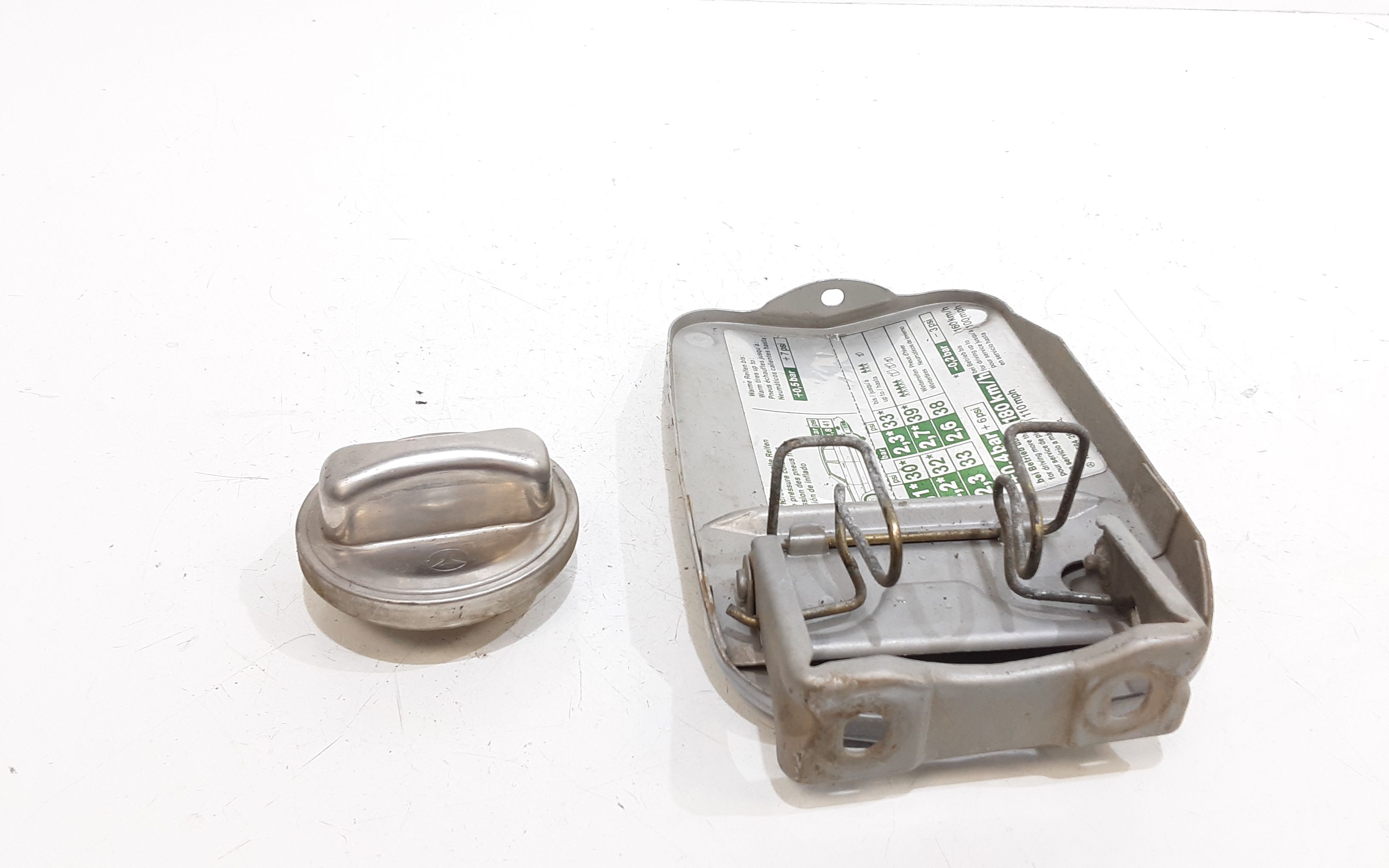 Sportellino Carburante MERCEDES Classe S W126 2 Serie