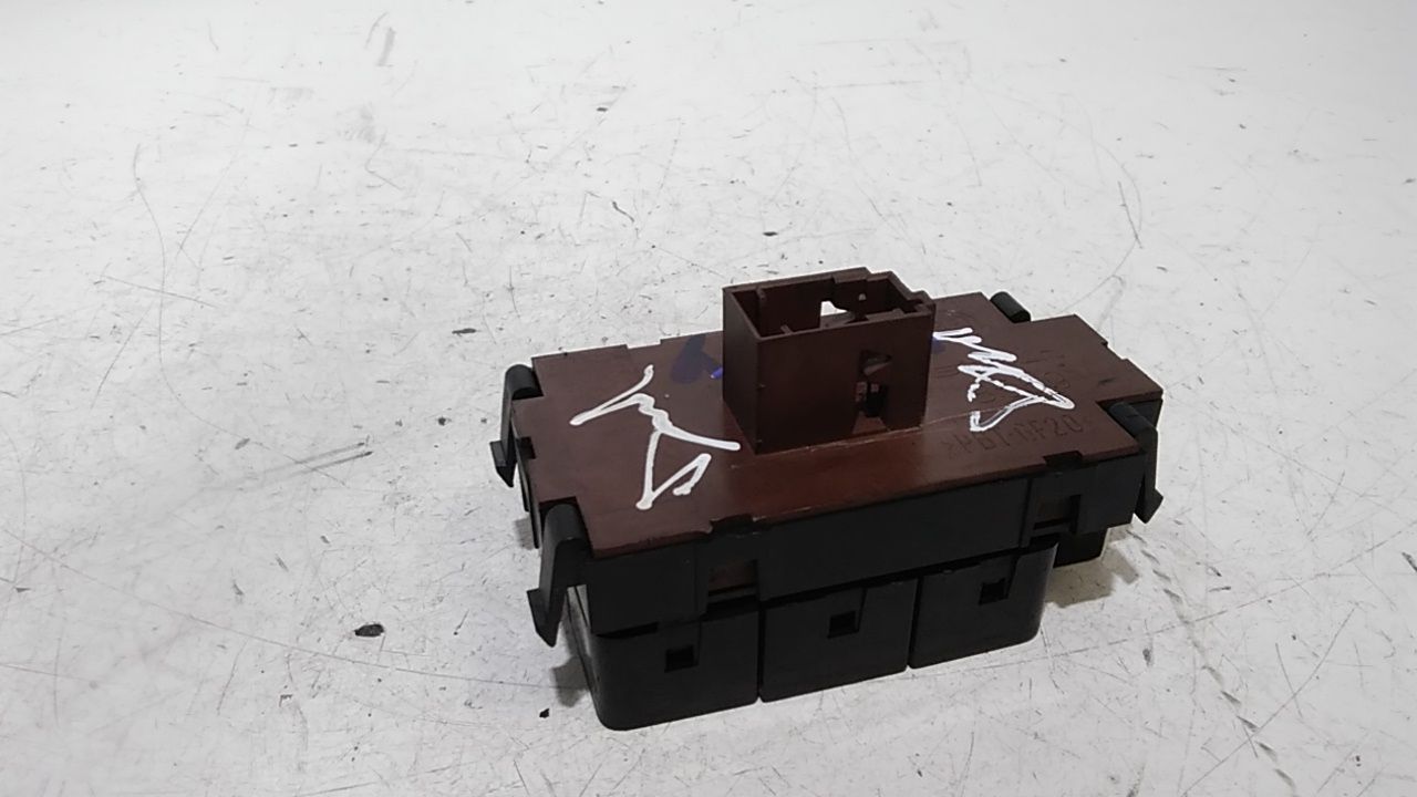 Interruttore comando luci IVECO Daily 4 Serie