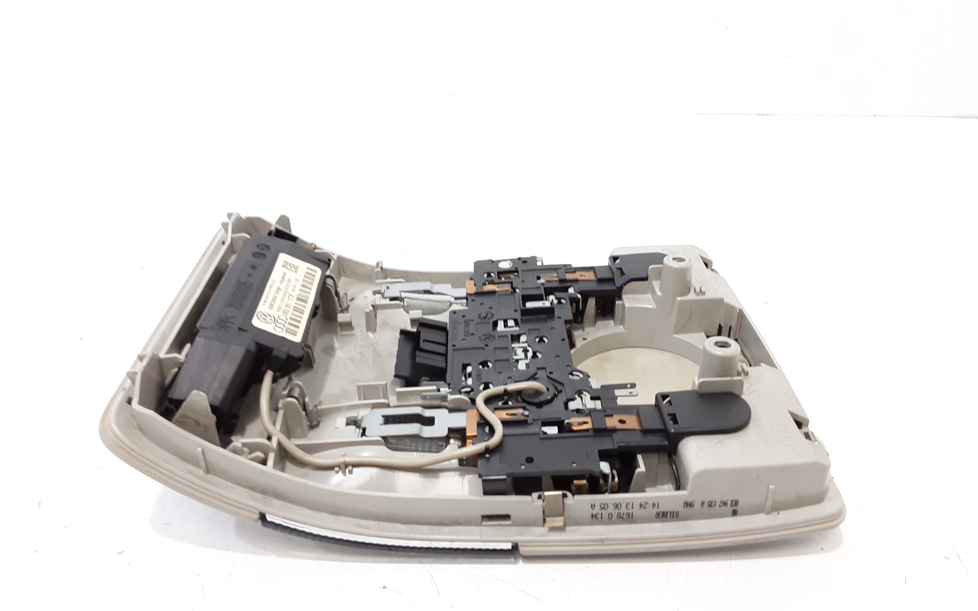 Plafoniera AUDI A4 Avant (8E)