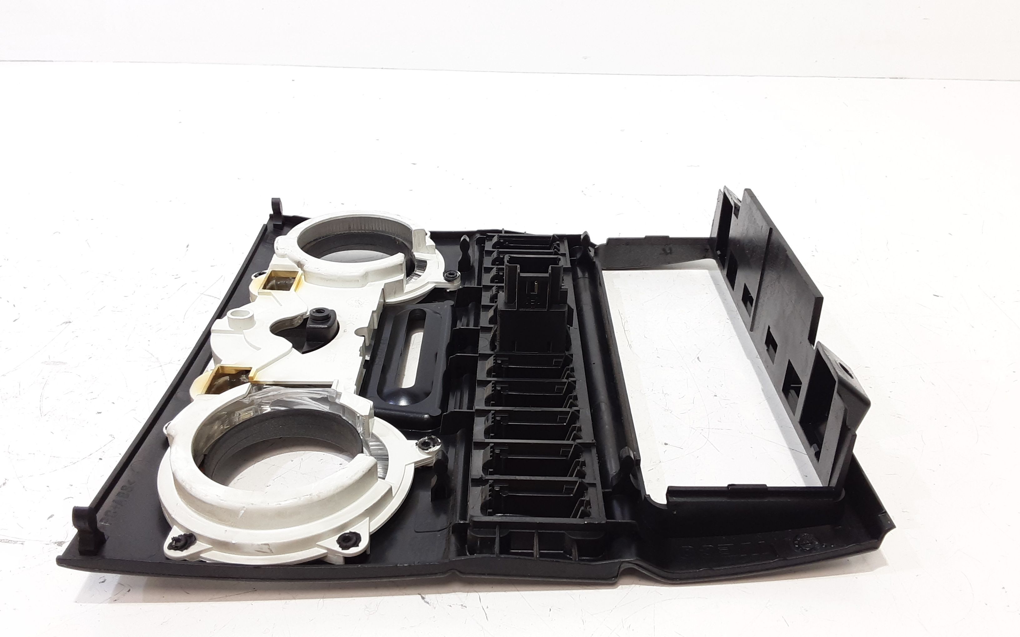 Modanatura Centrale Cruscotto IVECO Daily 5 Serie