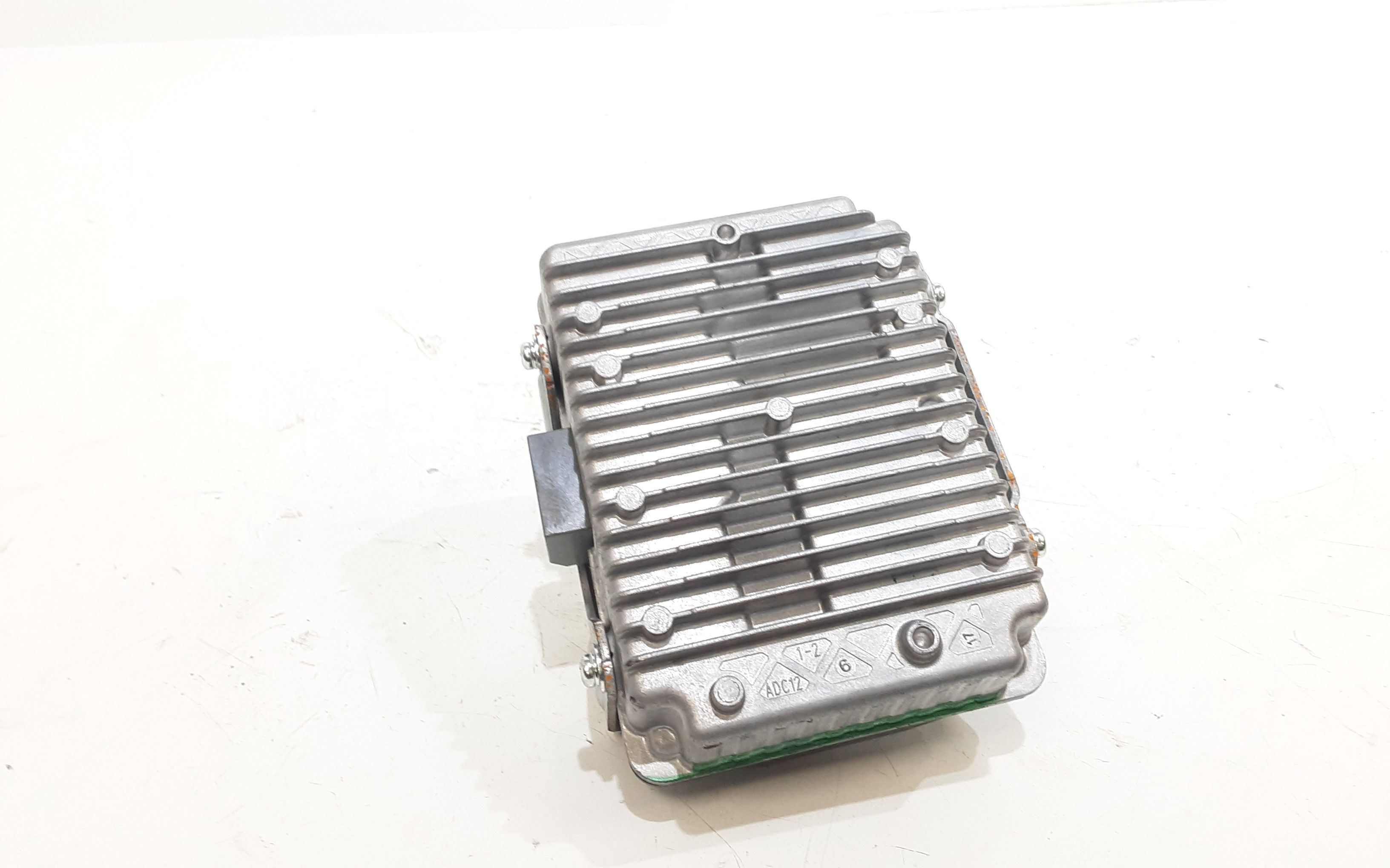 Presa di alimentazione ausiliaria (inverter) da 230 V JEEP Compass Serie