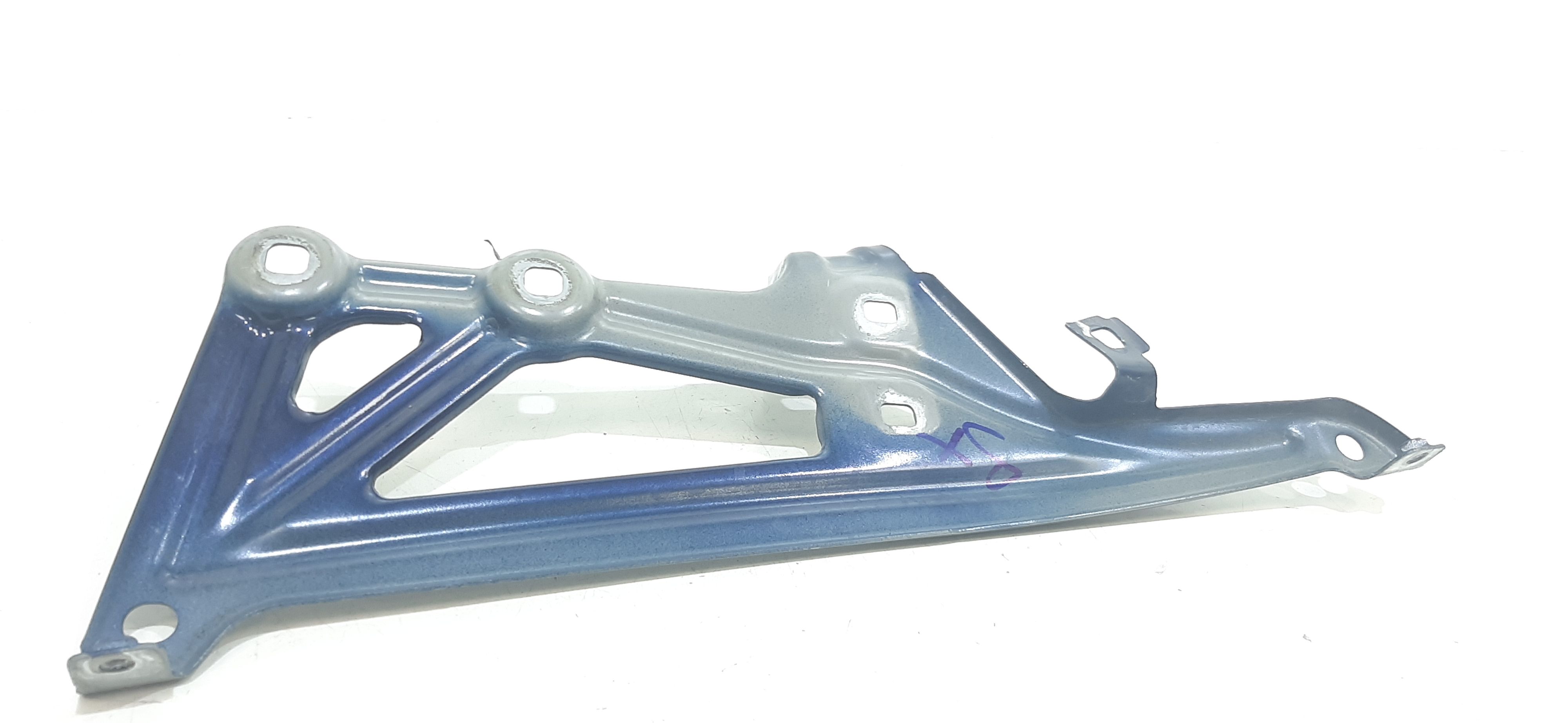 Staffa superiore parafango ant. SX BMW X1 Xdrive (G01) (18>)