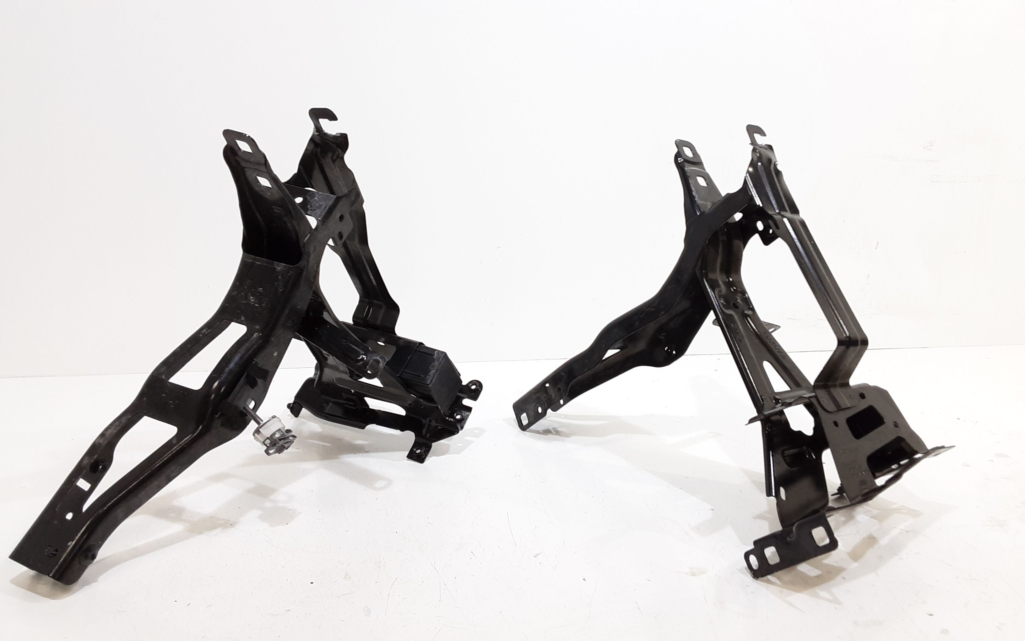 Staffe guida rinforzo paraurti anteriore BMW X4 Serie (G02) (18>)