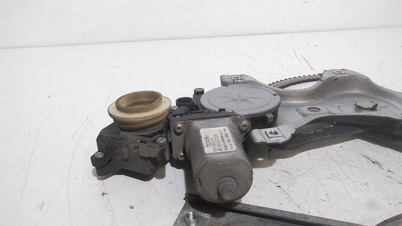 Cremagliera anteriore sinistra Guida TOYOTA Yaris 3 Serie