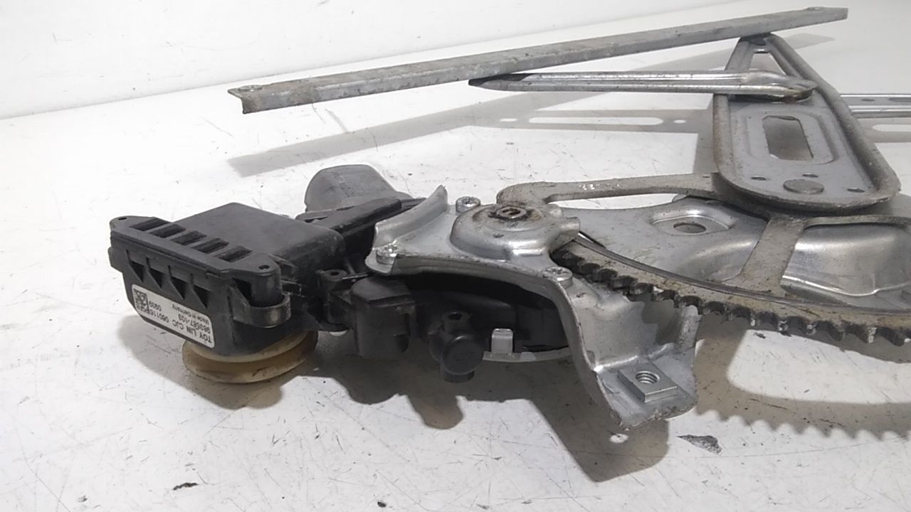 Cremagliera anteriore sinistra Guida TOYOTA Yaris 3 Serie