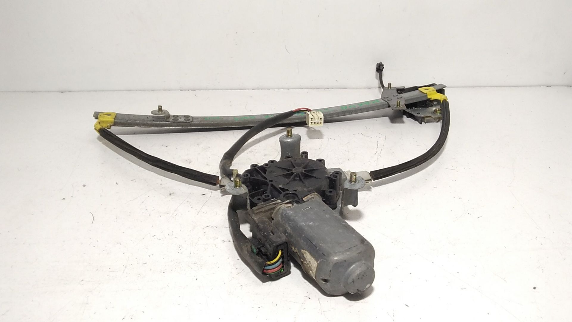 Cremagliera anteriore sinistra Guida MAZDA 323 8 Serie