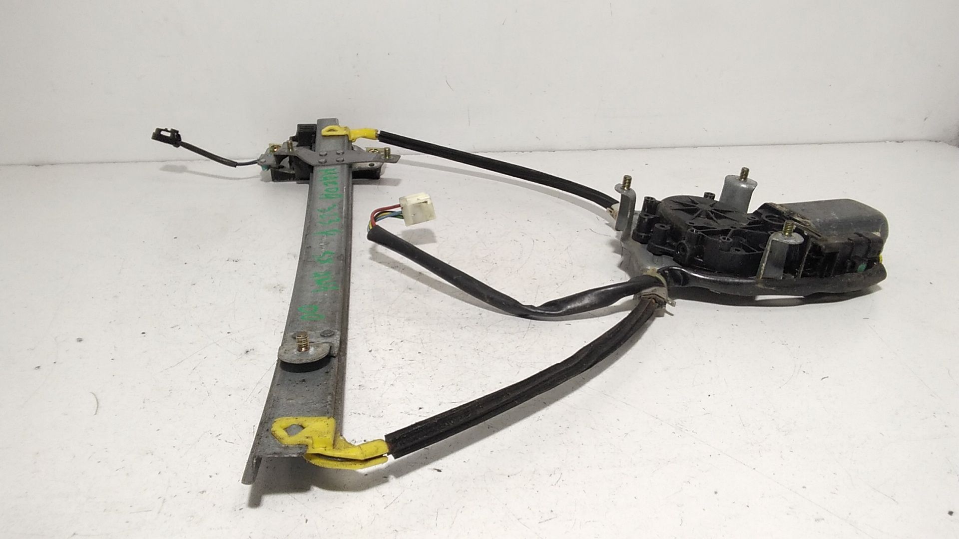 Cremagliera anteriore sinistra Guida MAZDA 323 8 Serie