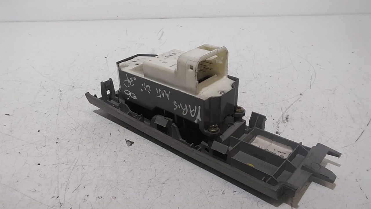 Pulsantiera anteriore sinistra Guida TOYOTA Yaris 3 Serie