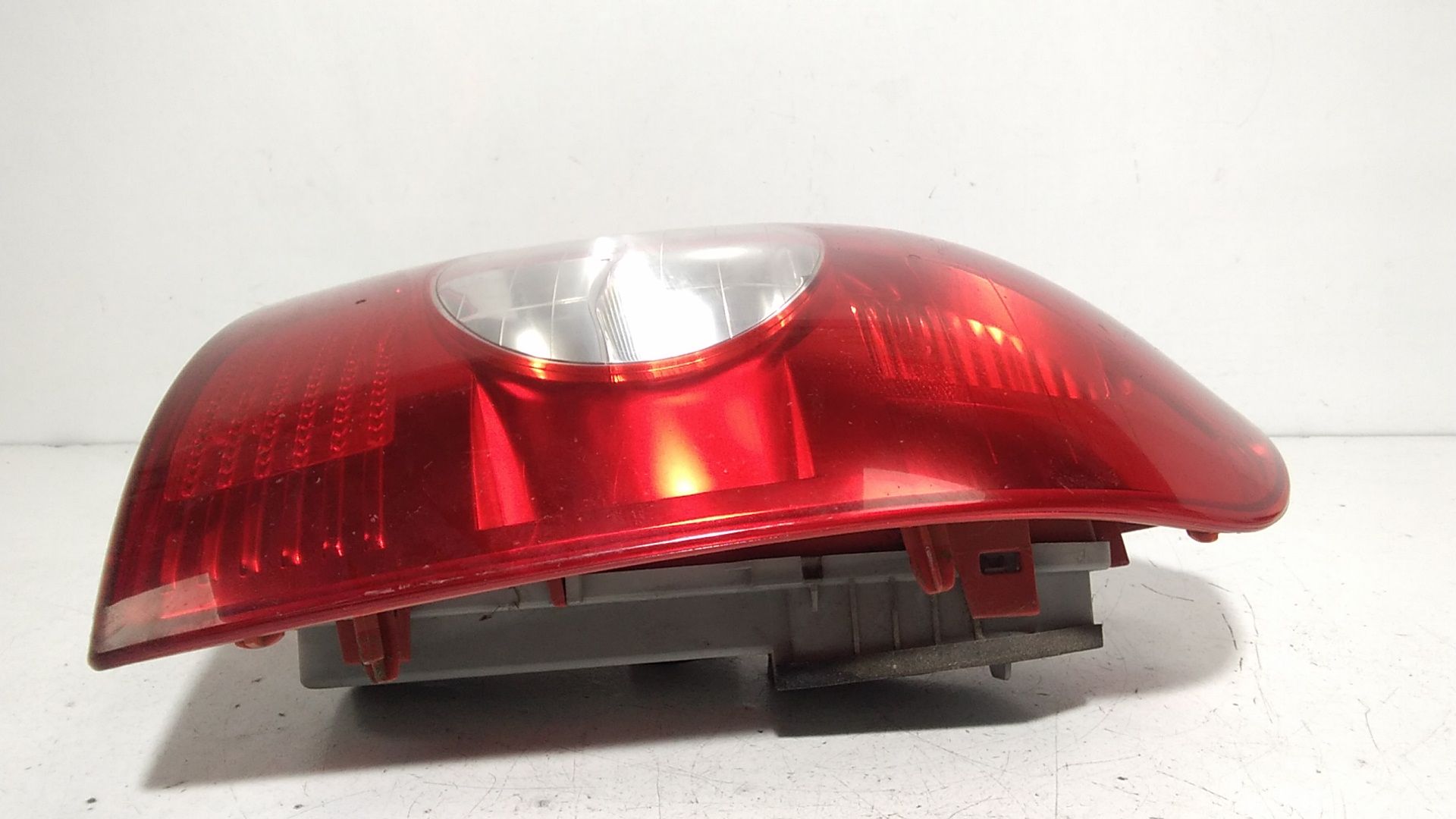 Stop fanale posteriore Destro Passeggero RENAULT Clio Serie (01>05)