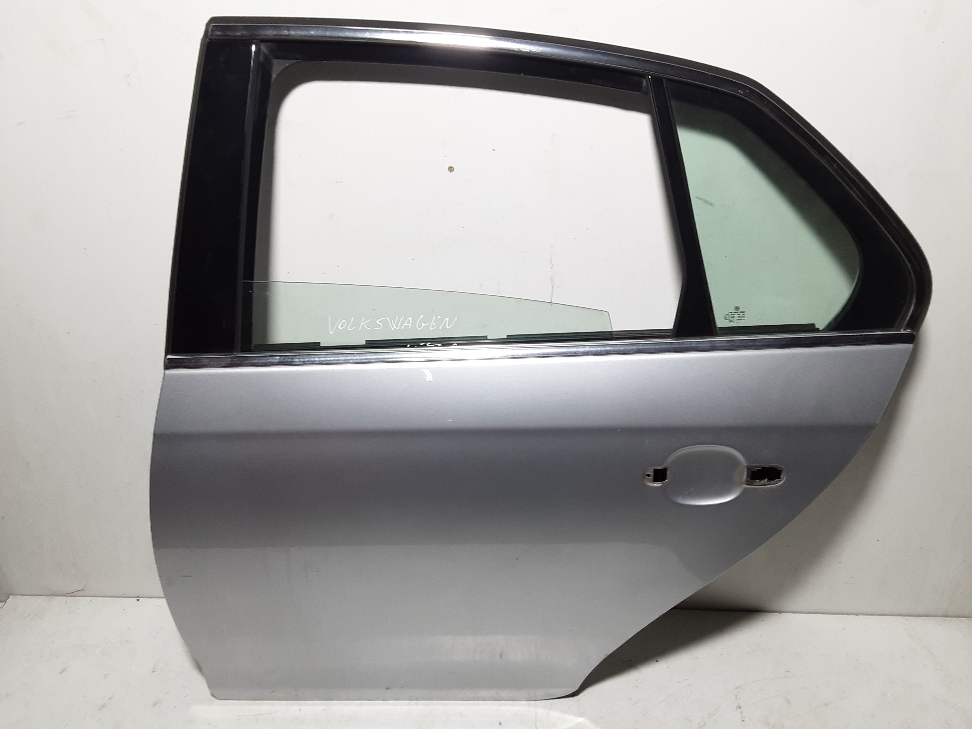 Portiera Posteriore Sinistra VOLKSWAGEN Jetta Serie A5
