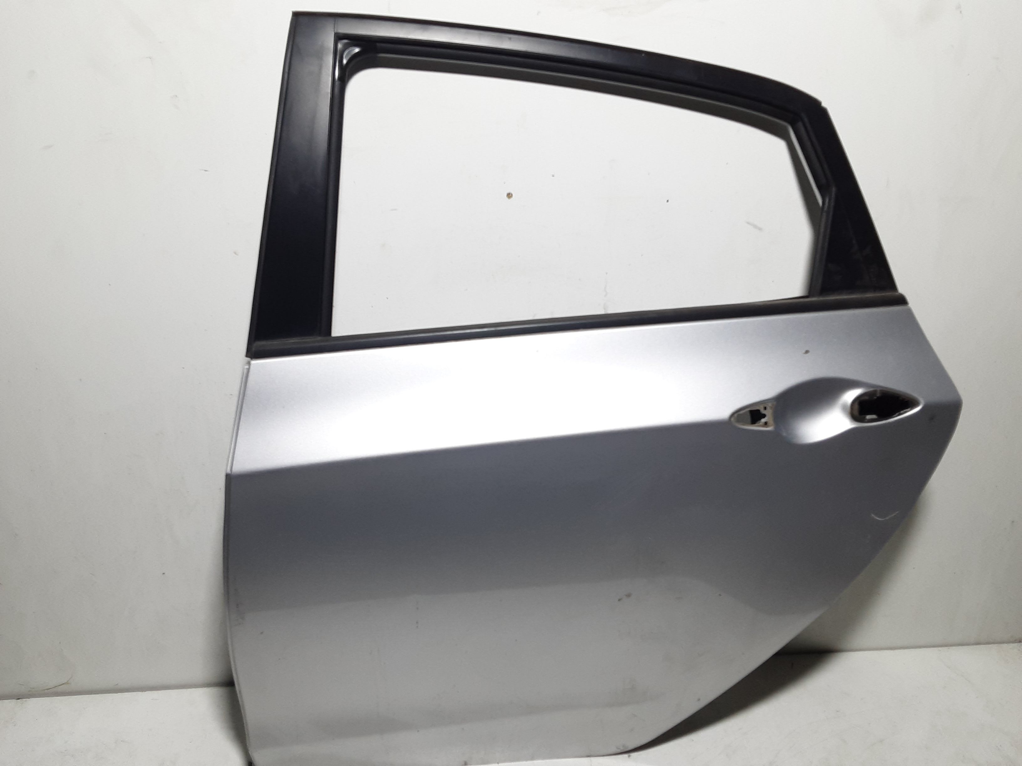 Portiera Posteriore Sinistra HYUNDAI i30 Serie (12>18)