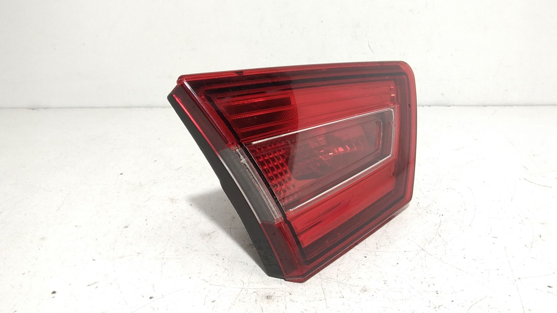 Stop Posteriore Sinistro Integrato nel Portello RENAULT Clio Serie IV (12>19)