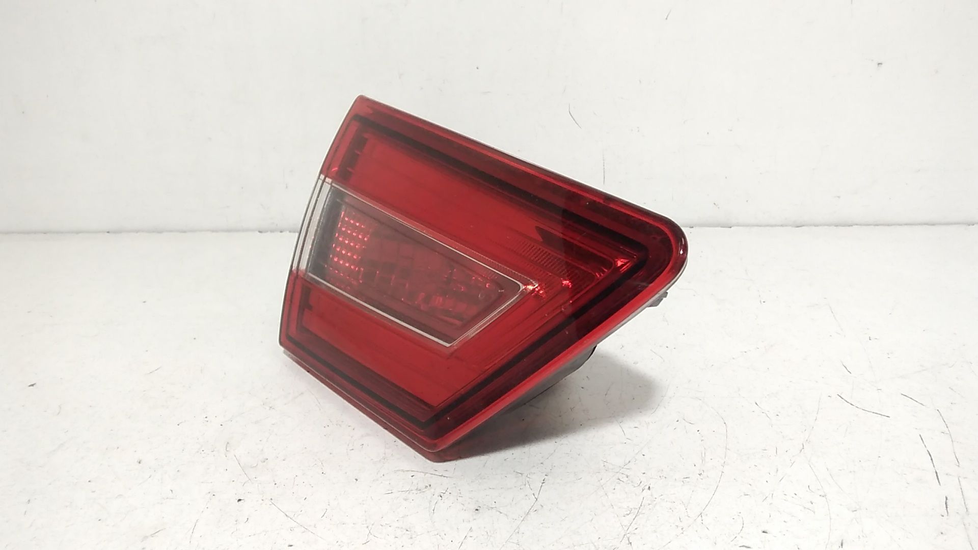 Stop Posteriore Sinistro Integrato nel Portello RENAULT Clio Serie IV (12>19)