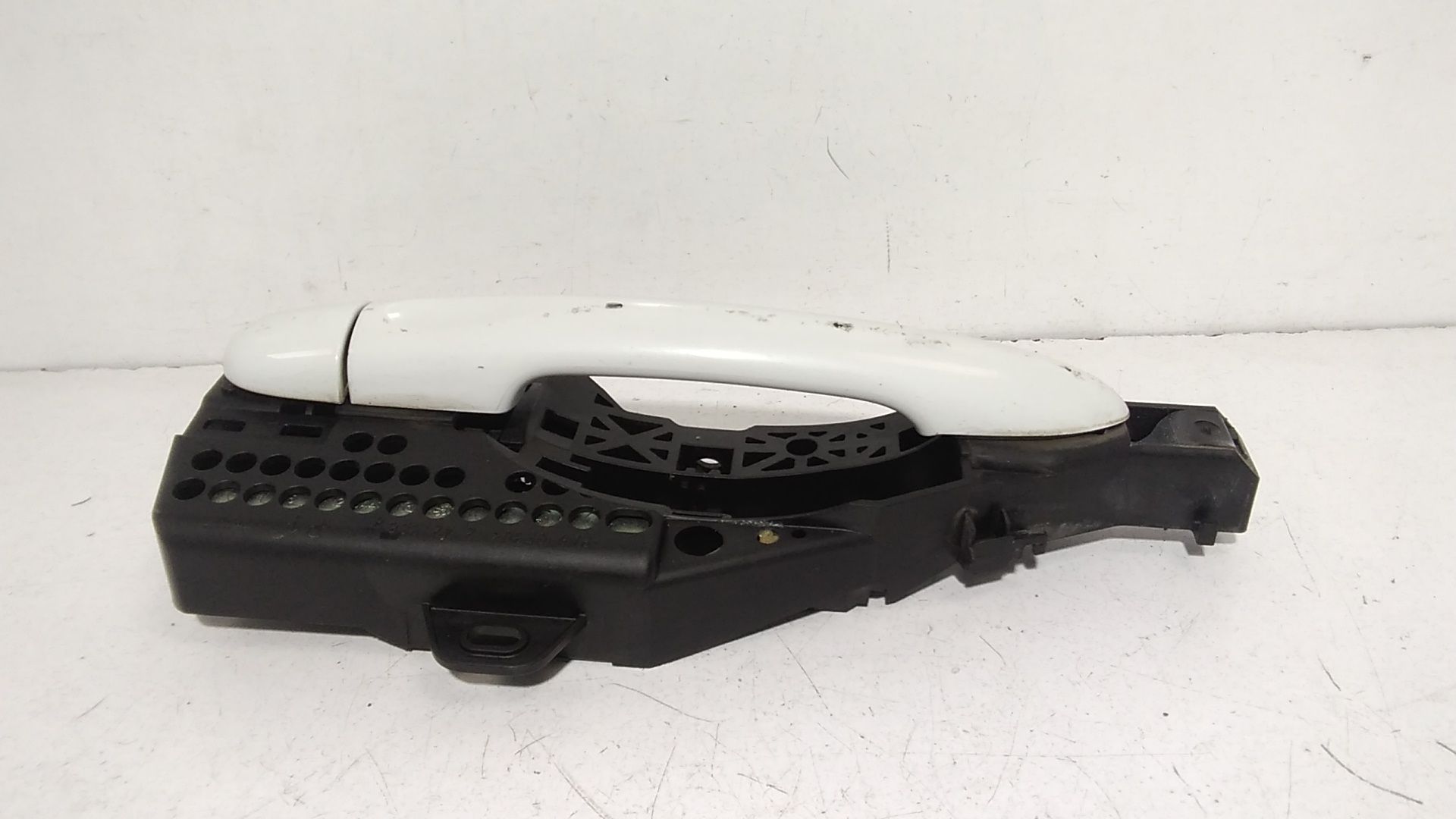 Maniglia esterna Anteriore Destra RENAULT Clio Serie IV (12>19)