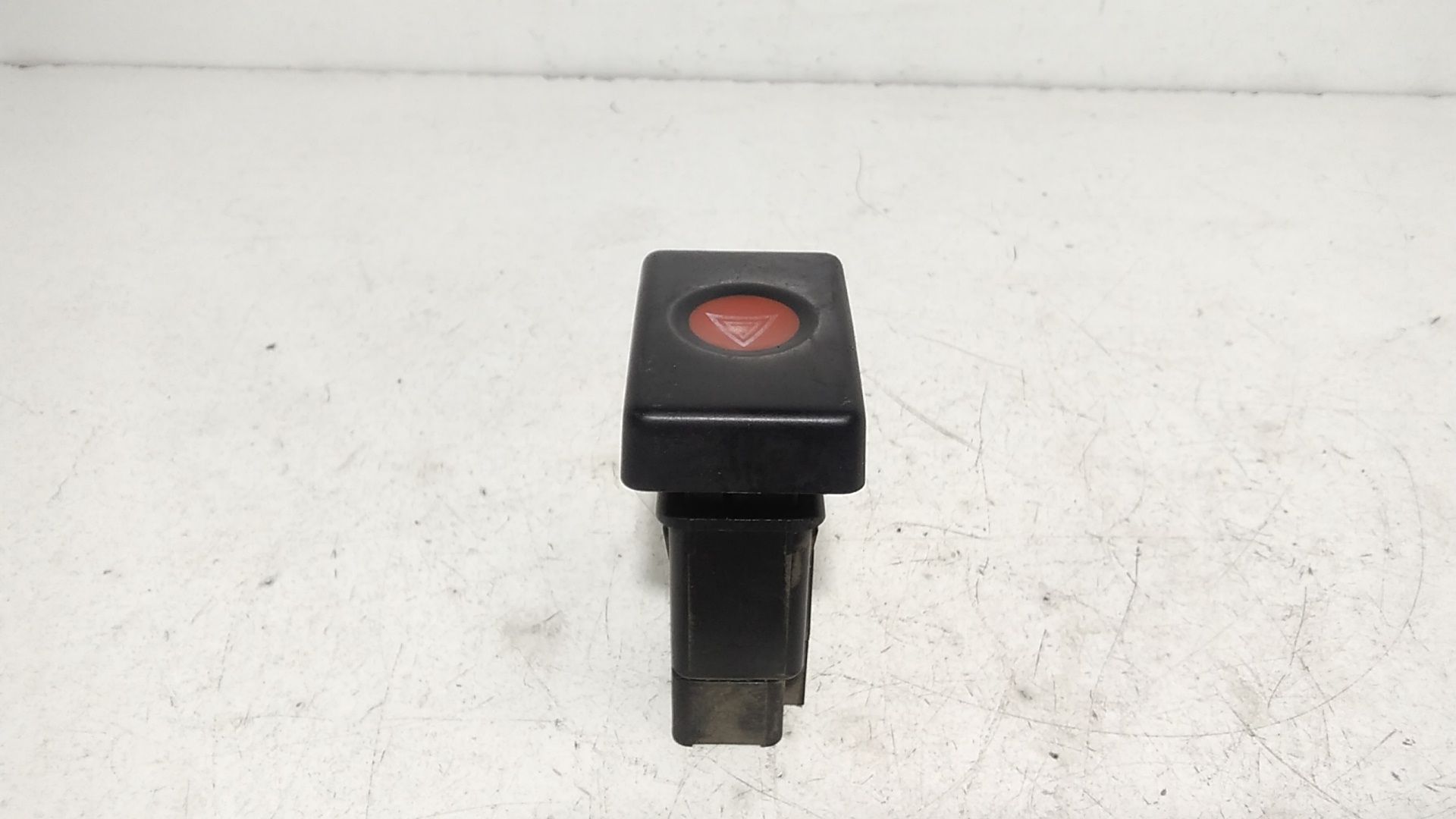 Pulsante luci di emergenza DACIA Logan MCV