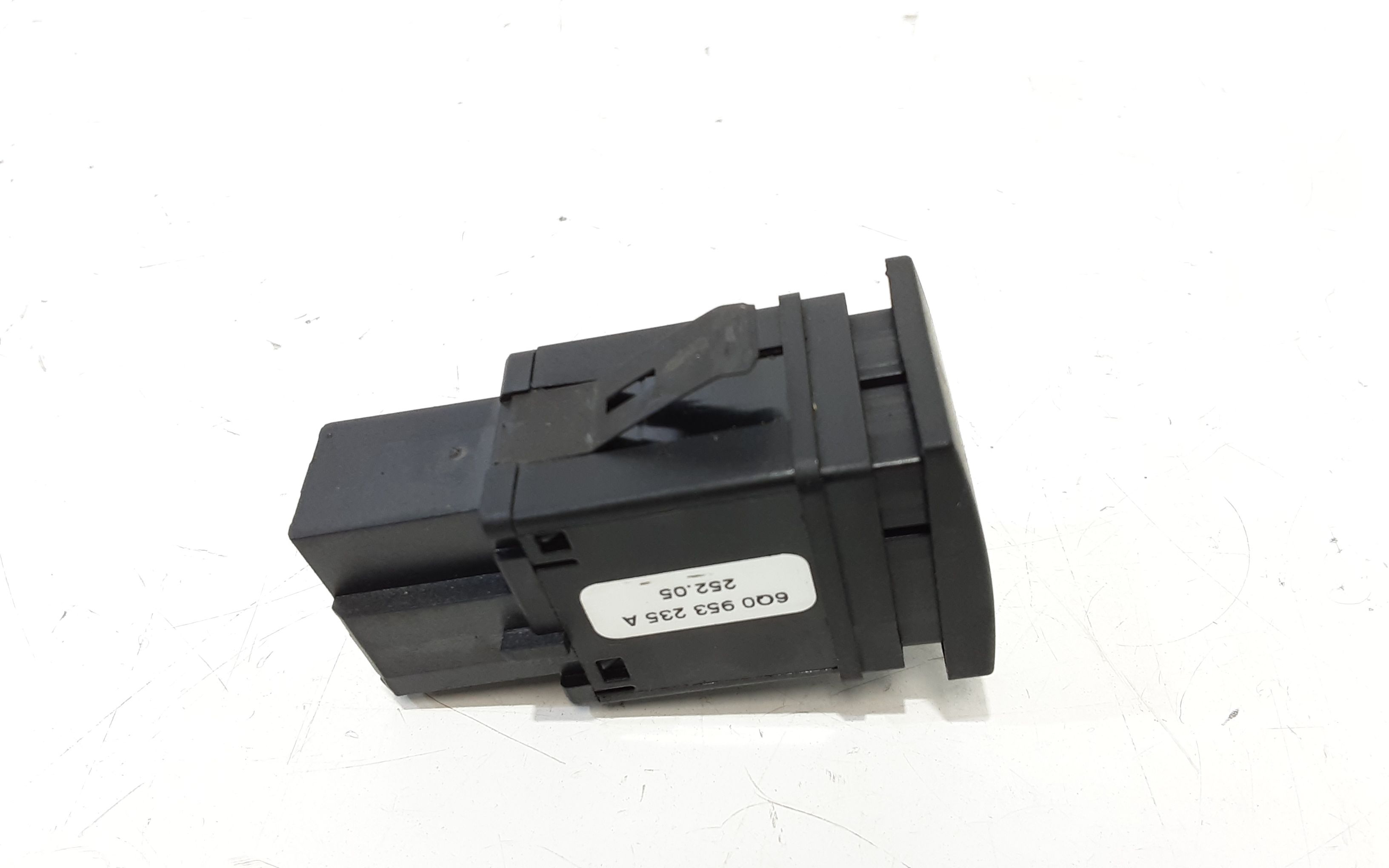 Pulsante luci di emergenza VOLKSWAGEN Polo 4 Serie