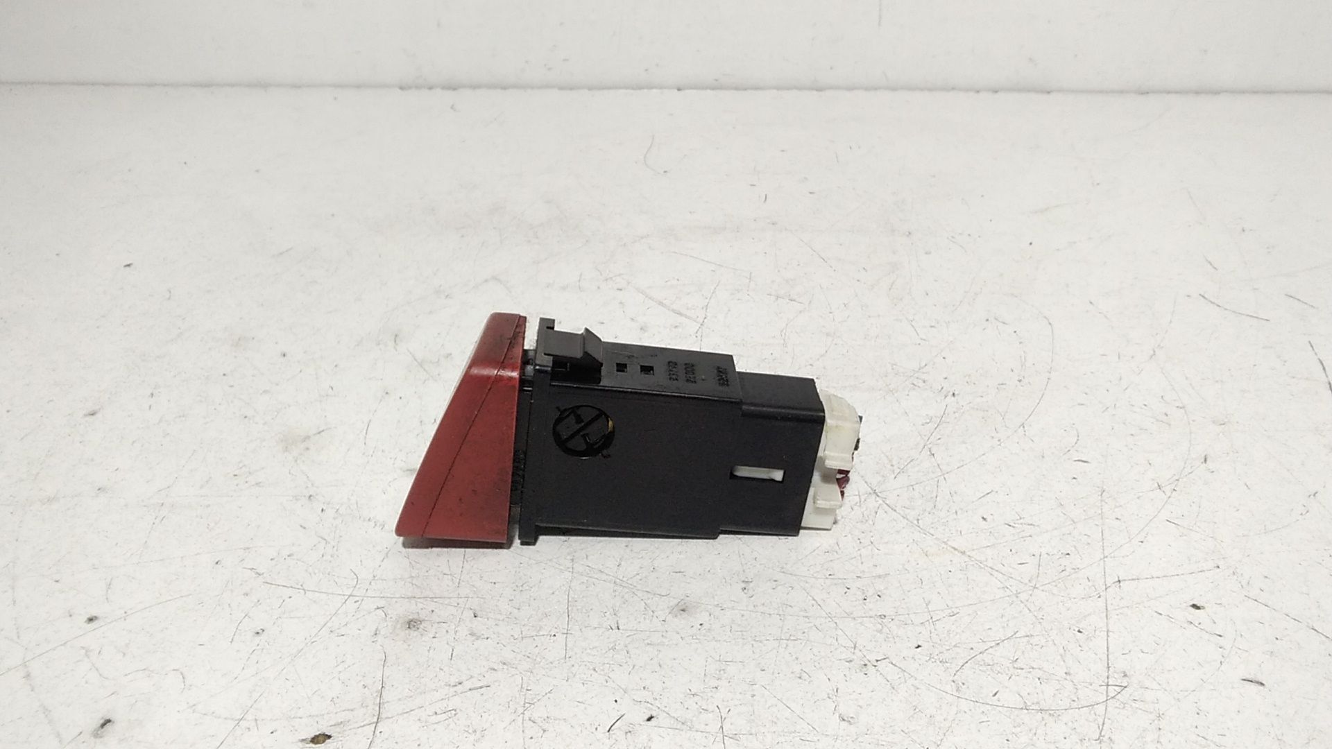 Pulsante luci di emergenza HYUNDAI Tucson  Serie (04>09)