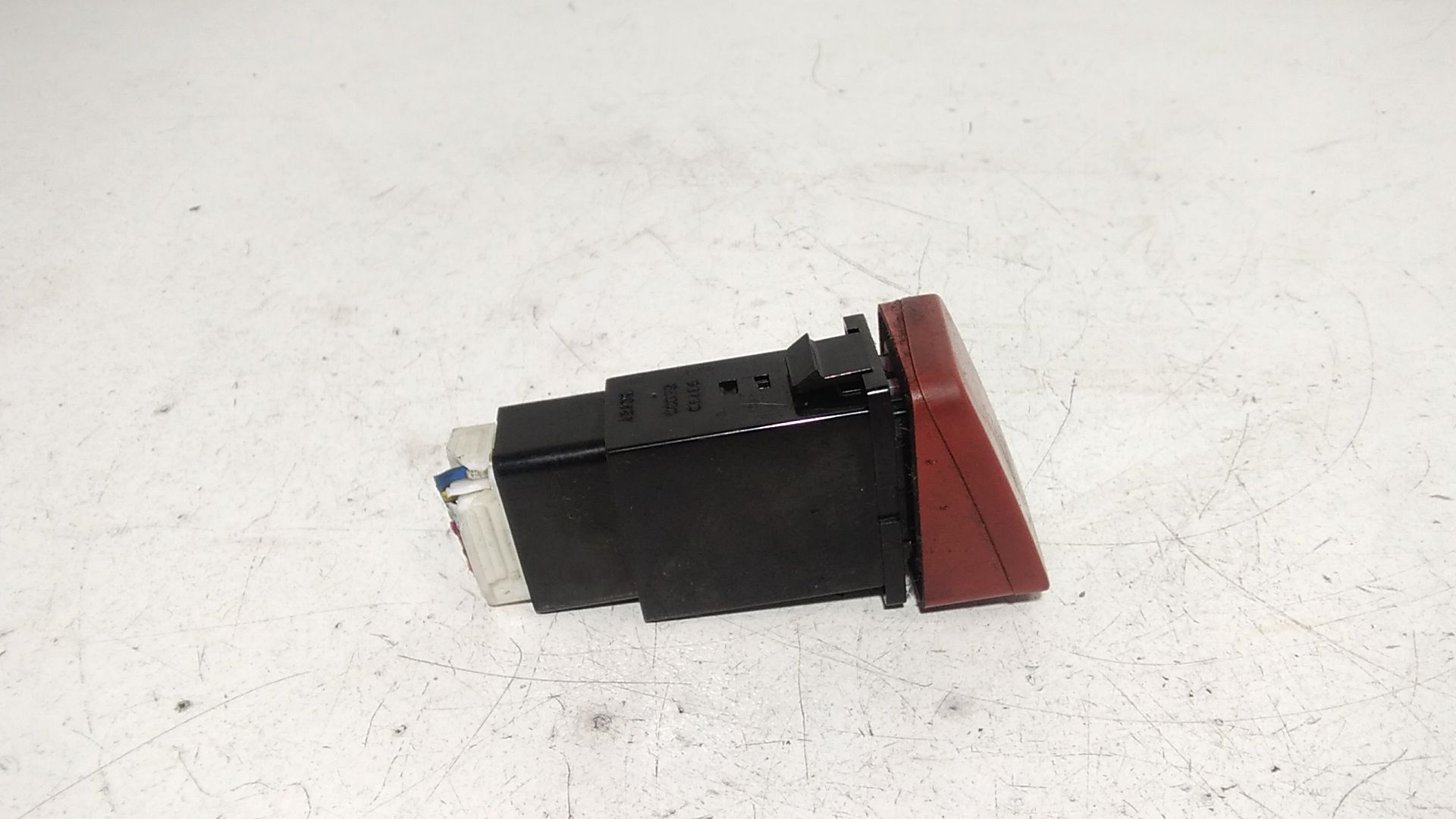 Pulsante luci di emergenza HYUNDAI Tucson  Serie (04>09)