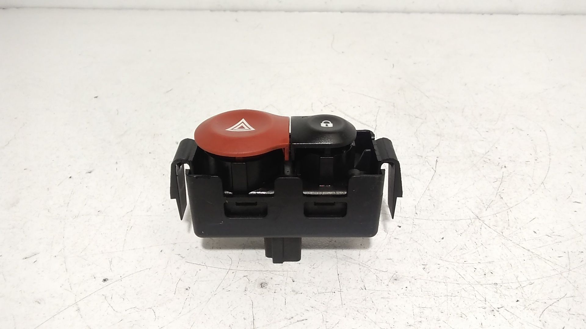 Pulsante luci di emergenza RENAULT Modus 1 Serie