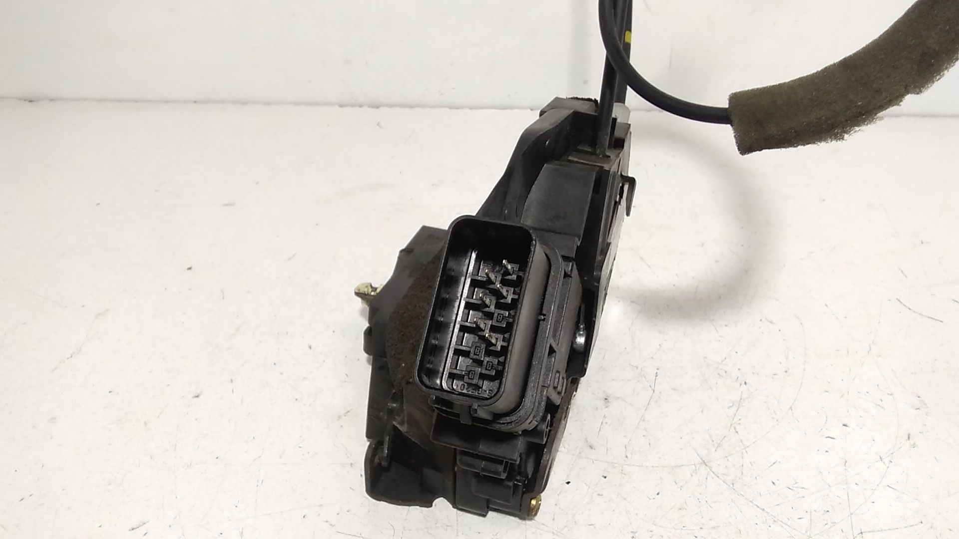 Serratura Anteriore Destra MAZDA 3 Berlina Serie (03>09)