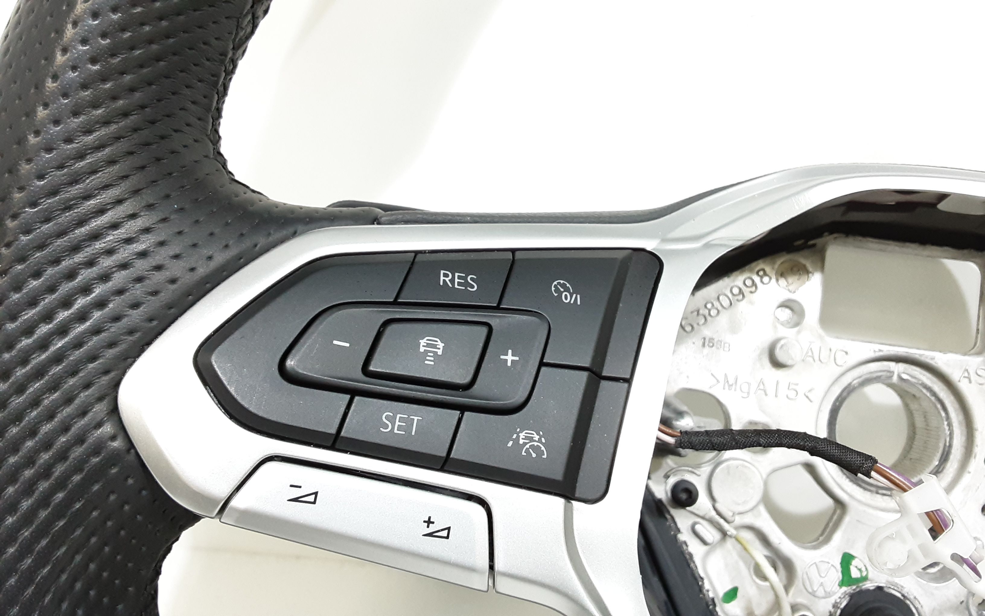 Volante VOLKSWAGEN Passat Alltrack (3G5,CB5) (15>)