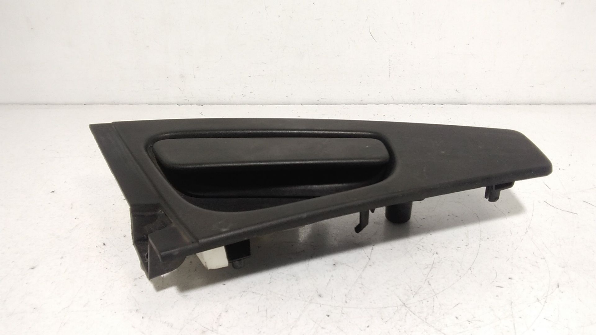 Maniglia esterna Posteriore Sinistra RENAULT Clio Serie IV (12>19)