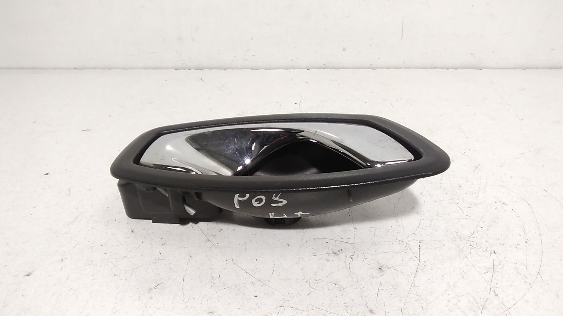 Maniglia interna Posteriore Destra RENAULT Clio Serie IV (12>19)