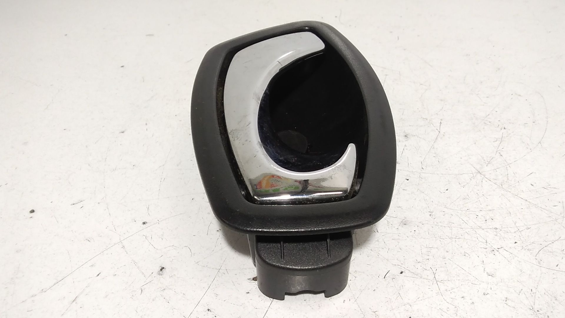 Maniglia interna Posteriore Destra RENAULT Clio Serie IV (12>19)