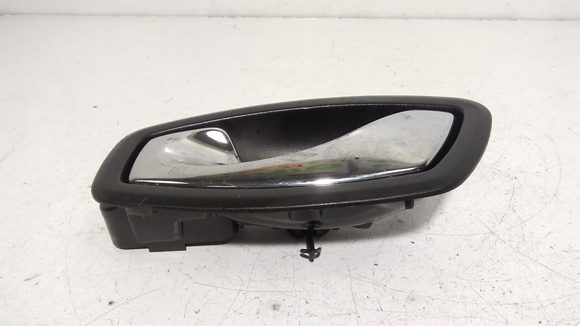 Maniglia interna Posteriore Sinistra RENAULT Clio Serie IV (12>19)