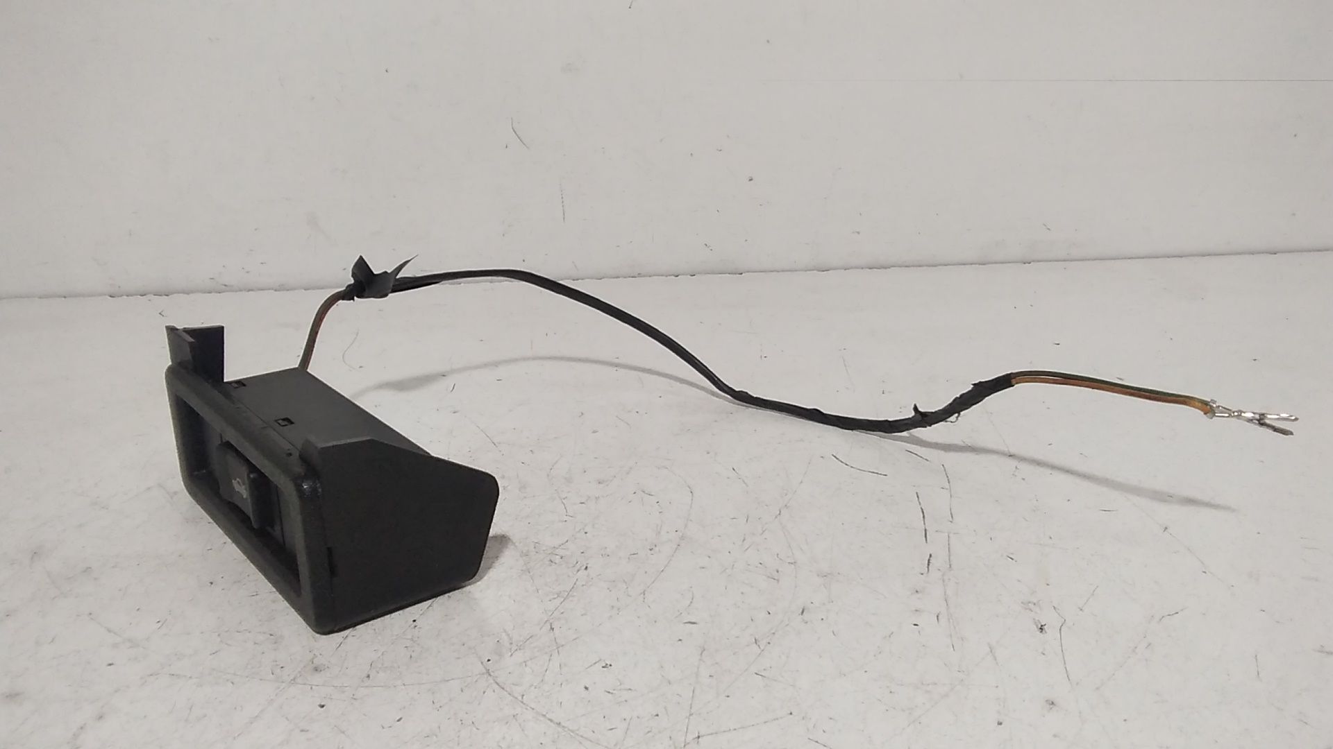 Pulsante apertura portellone posteriore JAGUAR XJ 6