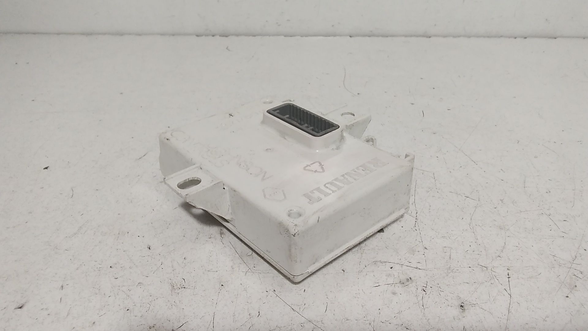 Centralina autoradio RENAULT Clio Serie IV (12>19)