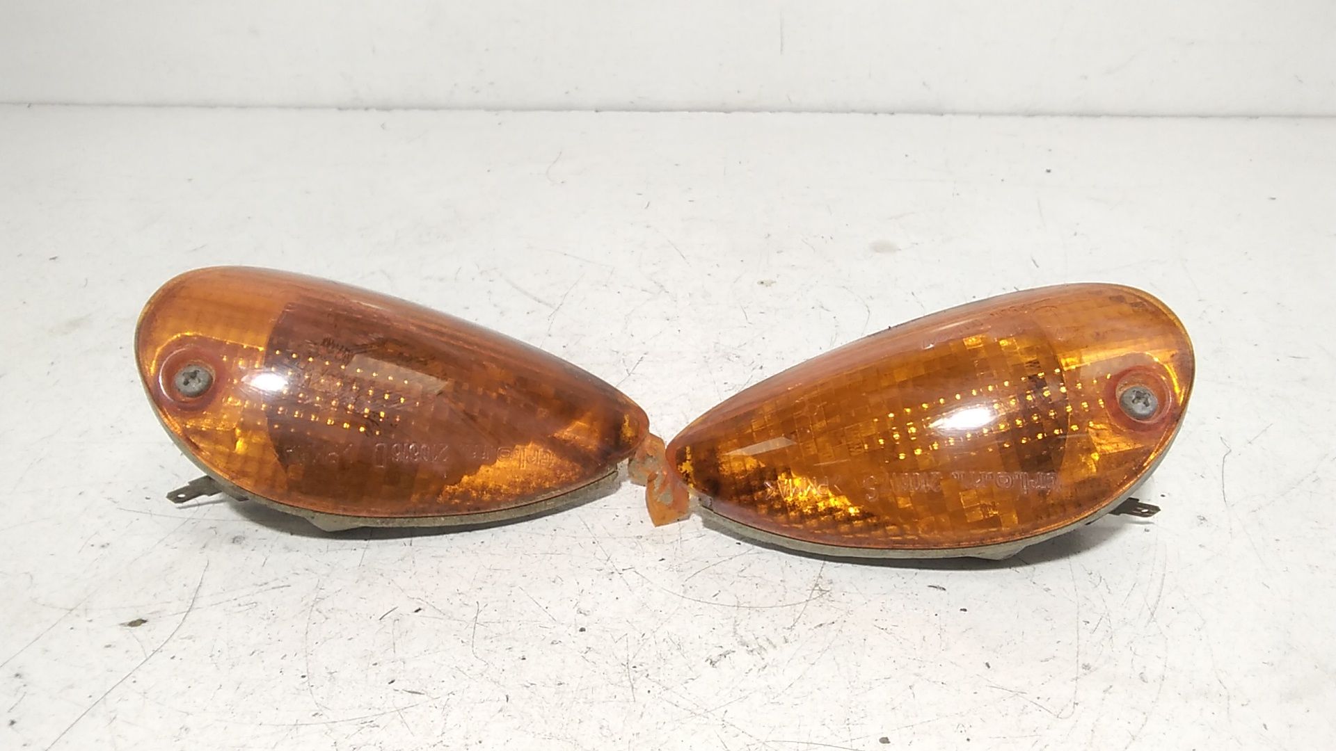 Coppia frecce posteriori PIAGGIO Liberty 50cc  (97>06)