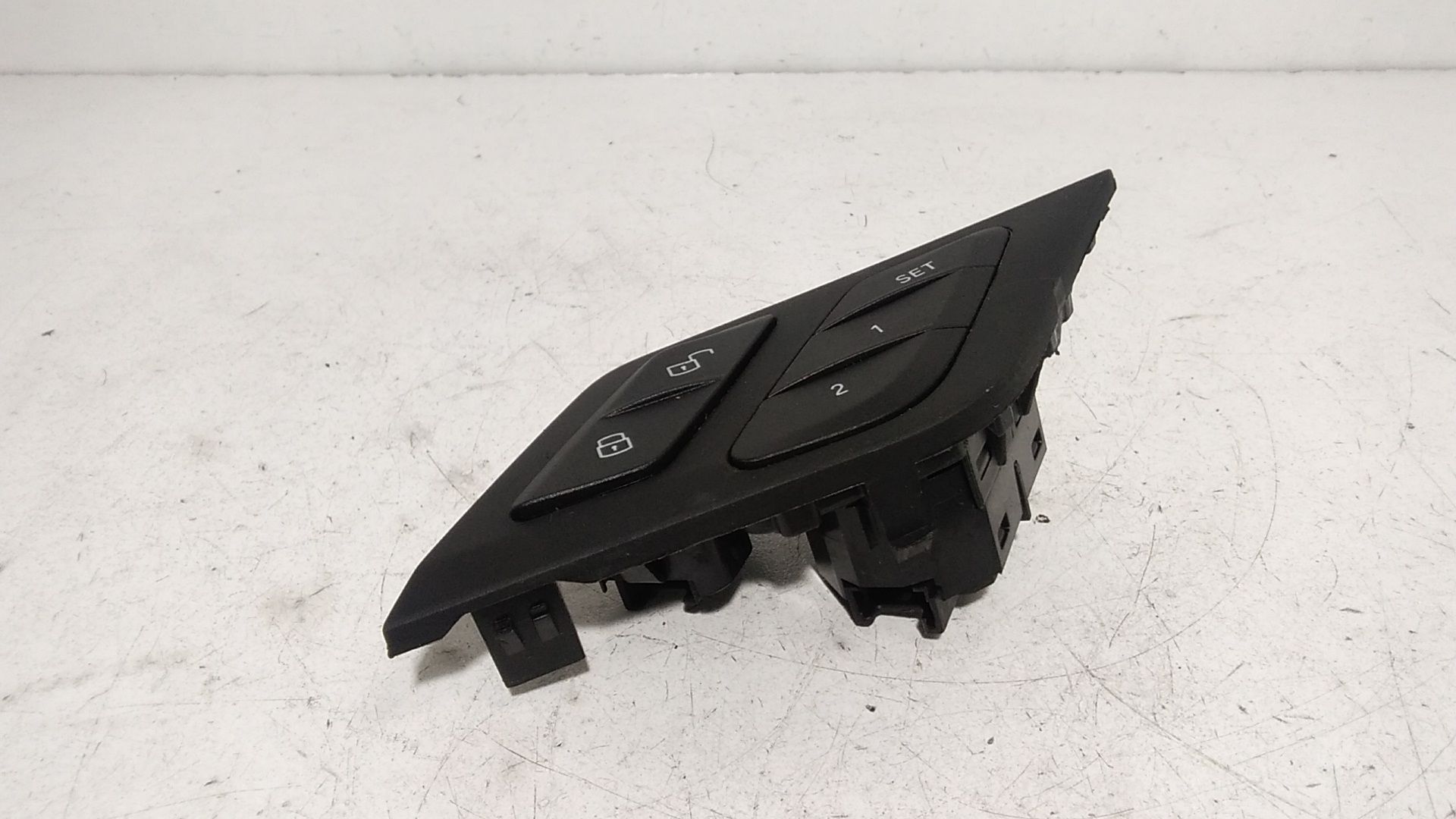 Pulsantiera chiusura porte BMW X4 Serie (G02) (18>)