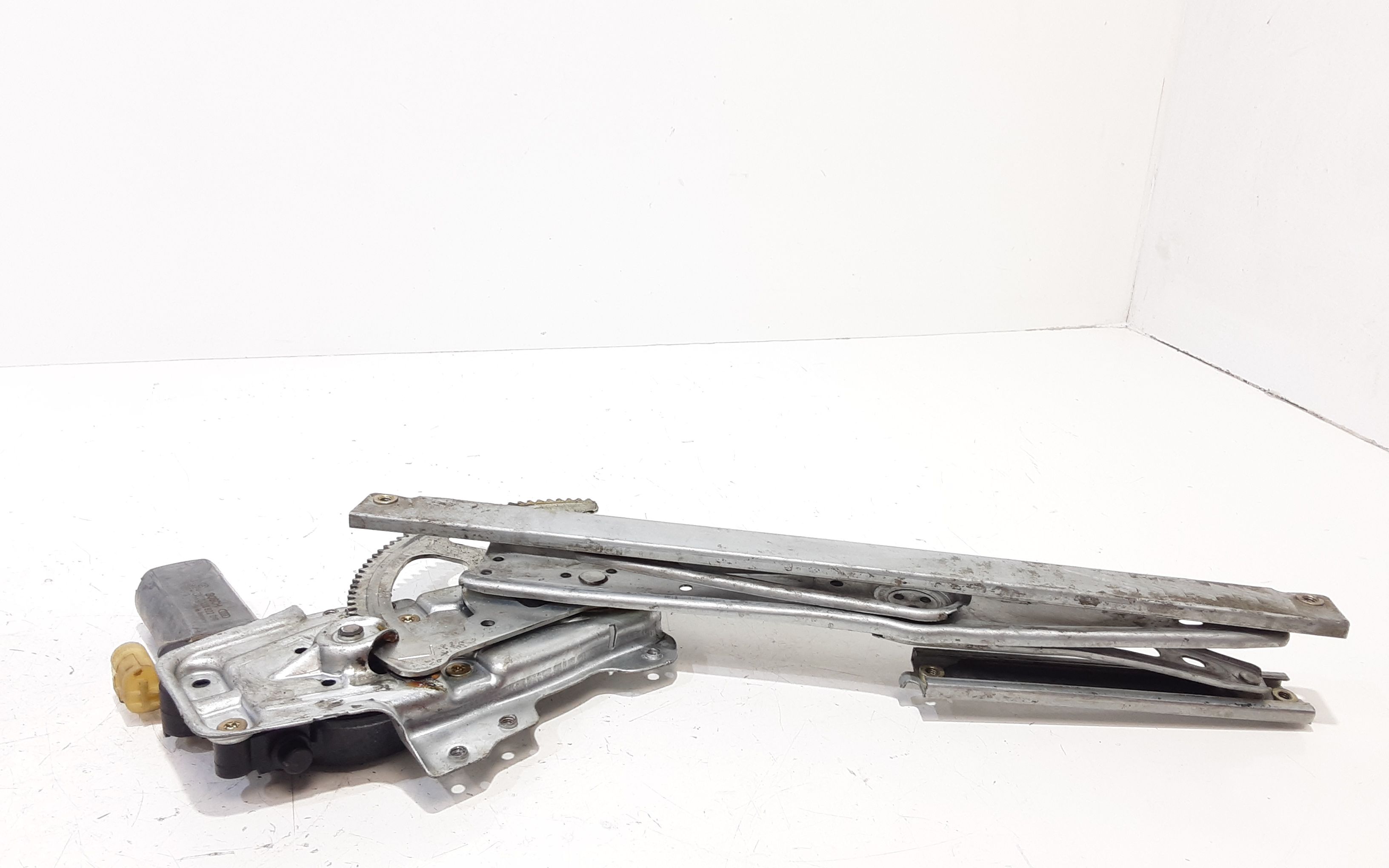 Cremagliera anteriore sinistra Guida TOYOTA Yaris 2 Serie