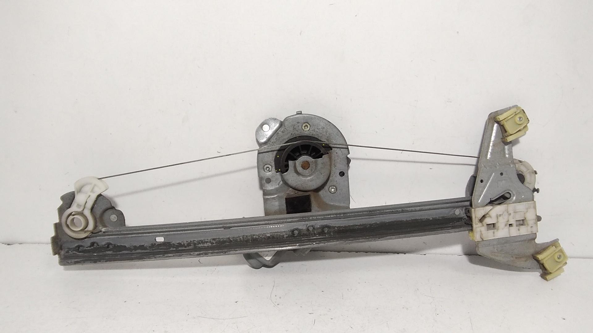 Cremagliera anteriore sinistra Guida TOYOTA Aygo 1 Serie