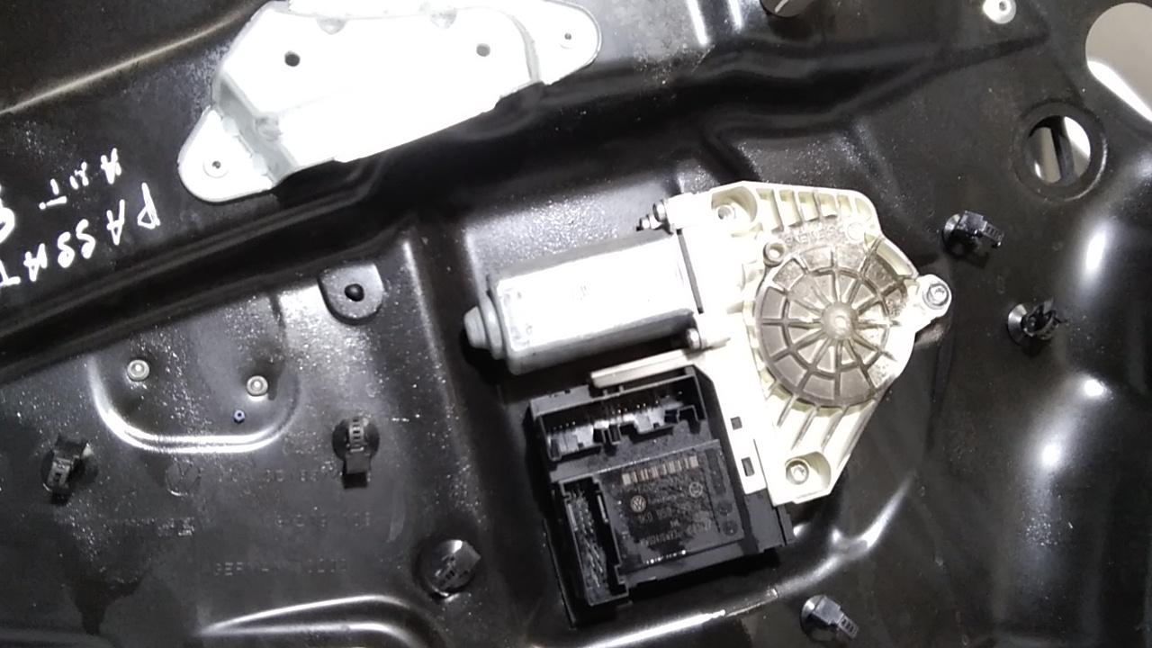 Cremagliera anteriore sinistra Guida VOLKSWAGEN Passat Variant 4 Serie